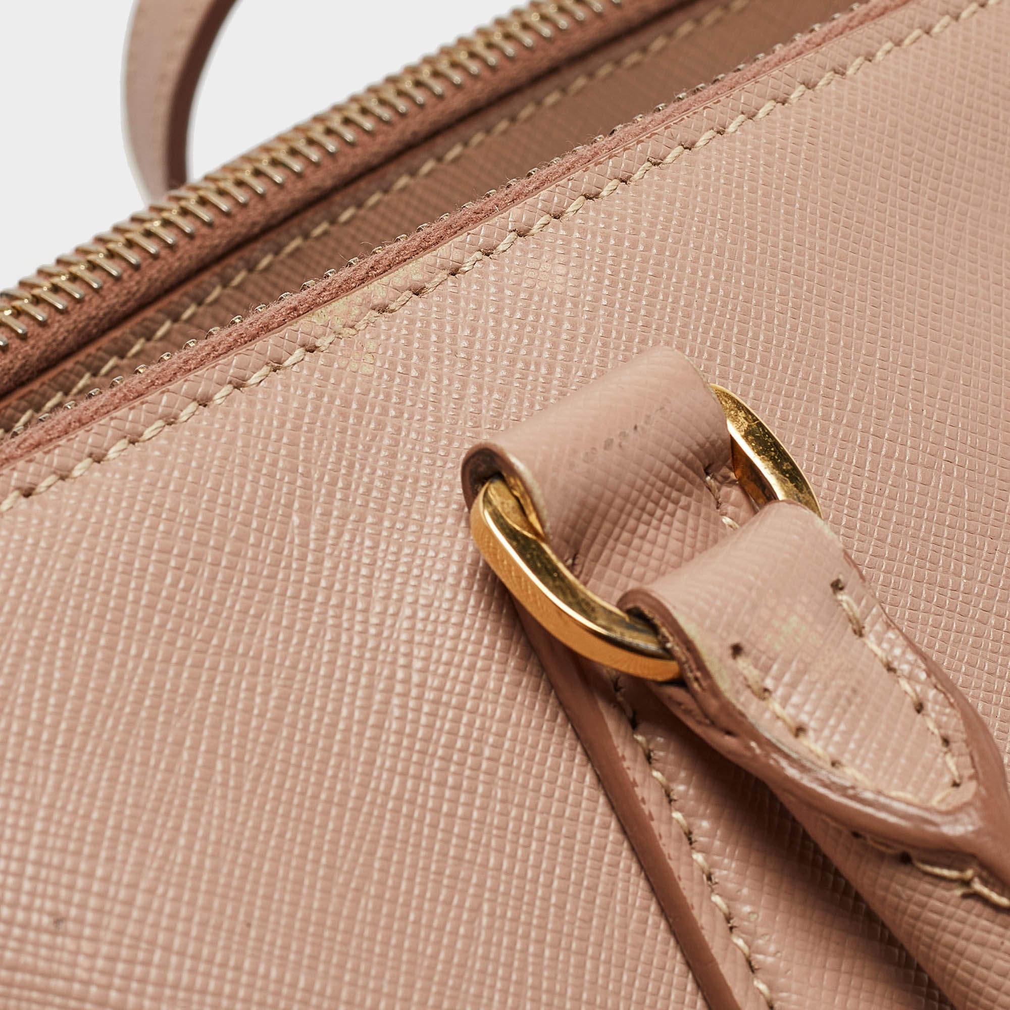 Tote media con doppia zip di Prada in pelle saffiano Lux rosa polvere 2