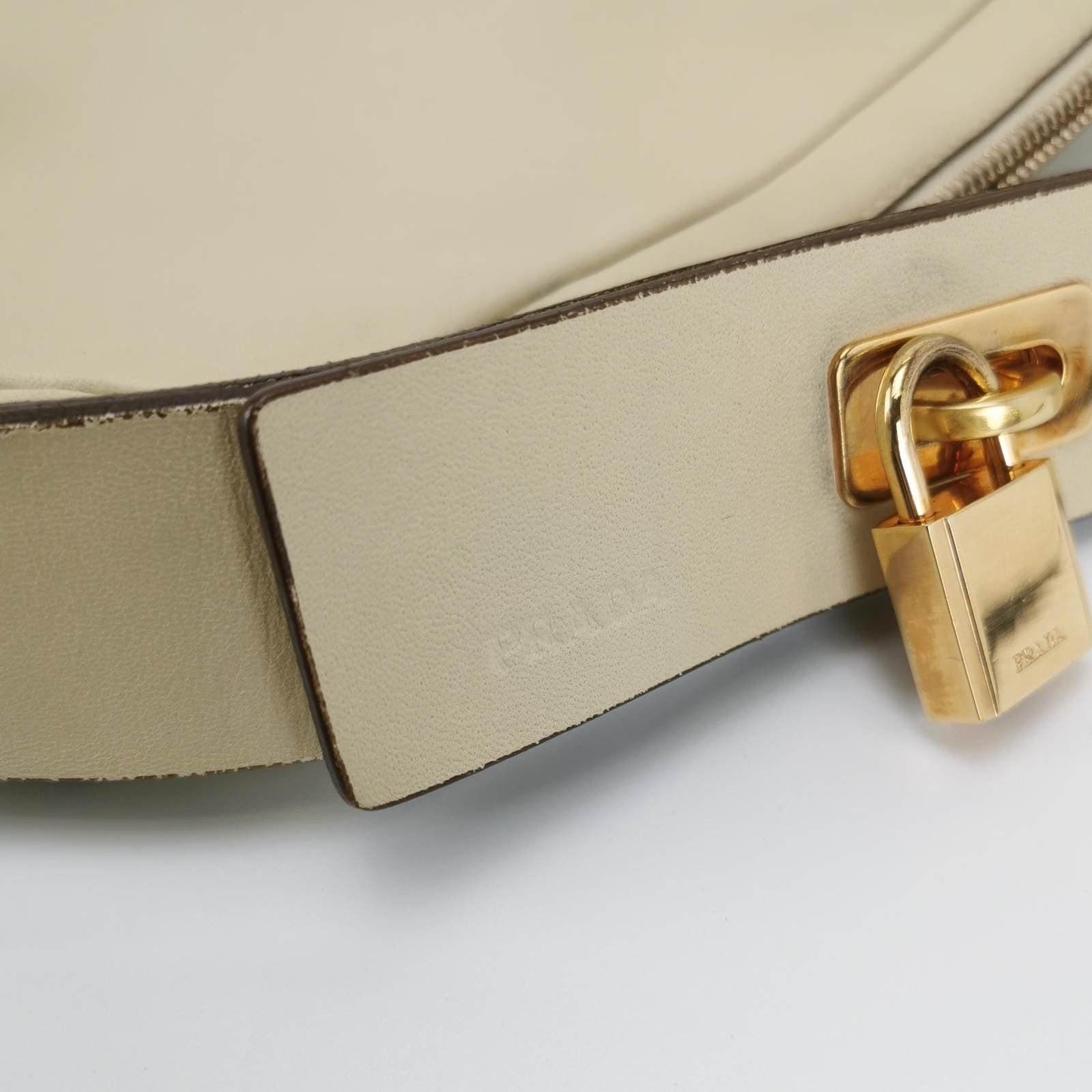 Prada East West Camera Bag Cream White Lambskin Leather with Gold-tone Hardware For Sale 4
