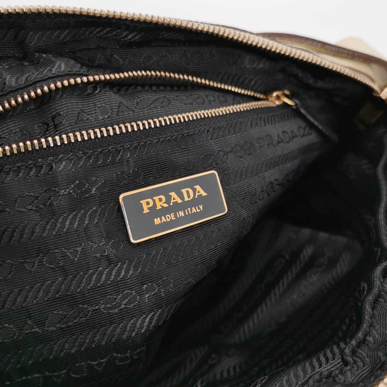 Prada East West Camera Bag Cream White Lambskin Leather with Gold-tone Hardware For Sale 5