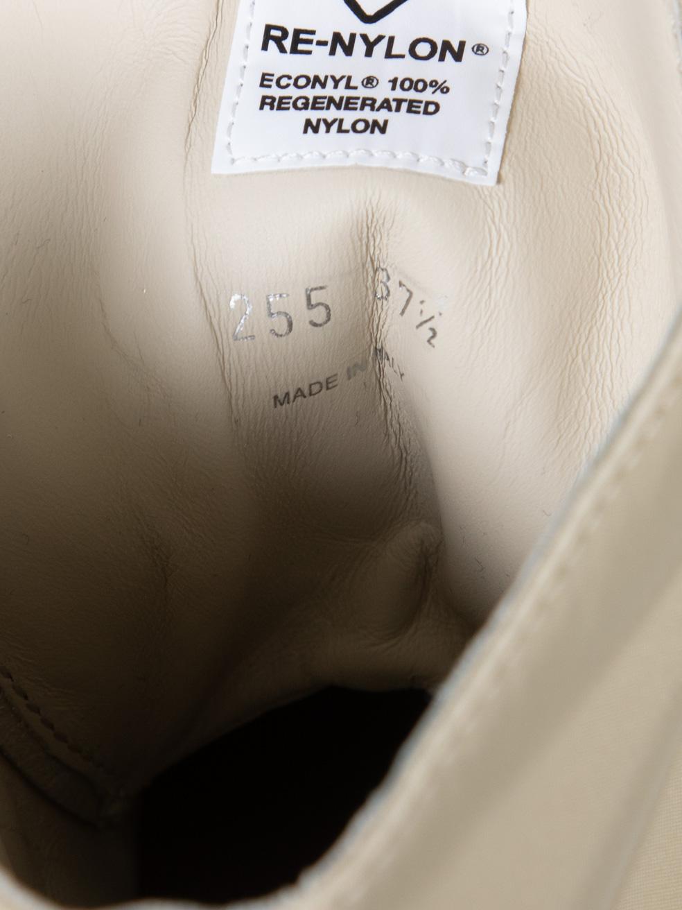 Prada - Bottes de combat Monolith en cuir écru, taille IT 37,5 en vente 1