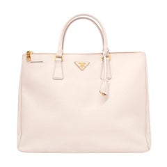 Prada Ecru Leder Saffiano Galleria Handtasche mit doppeltem Reißverschluss