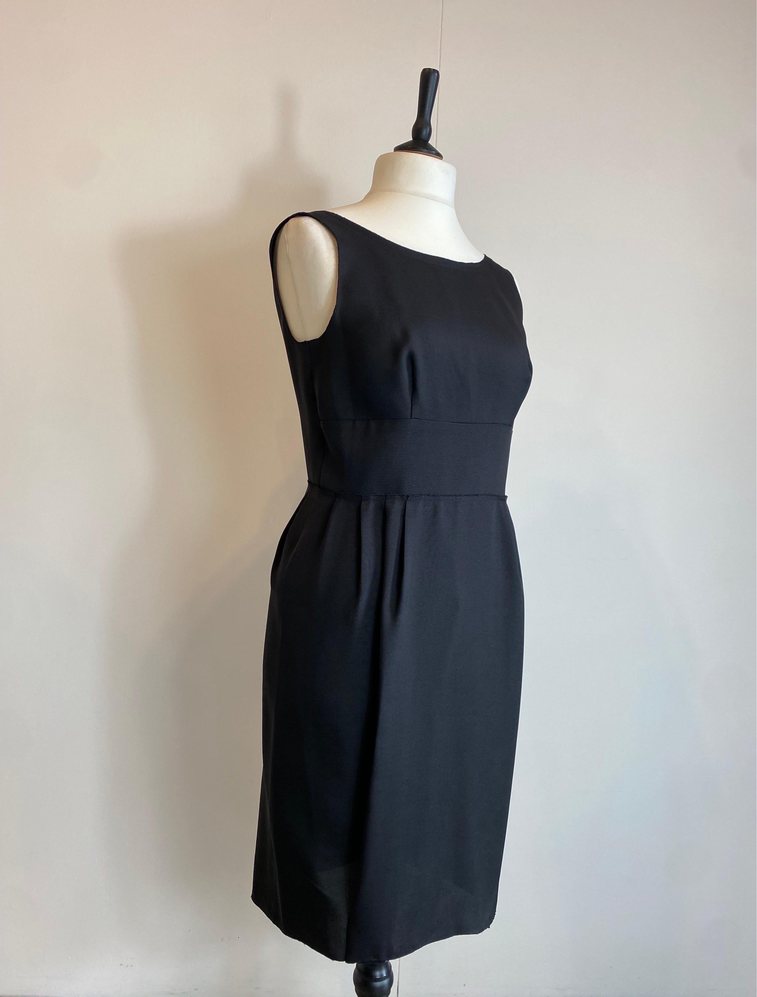 Prada elegant black Sheath Dress For Sale 1