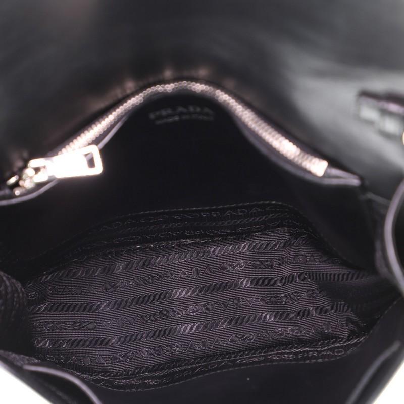 Prada Elektra Umhängetasche Nietenleder Klein für Damen oder Herren