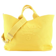 Prada Geprägte Logo Drill Tote aus Segeltuch Groß