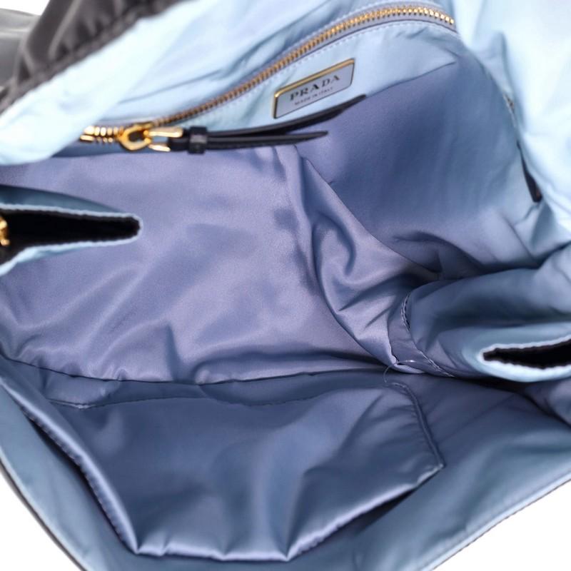 Prada Etiquette Messenger Bag aus Nylon Medium 1
