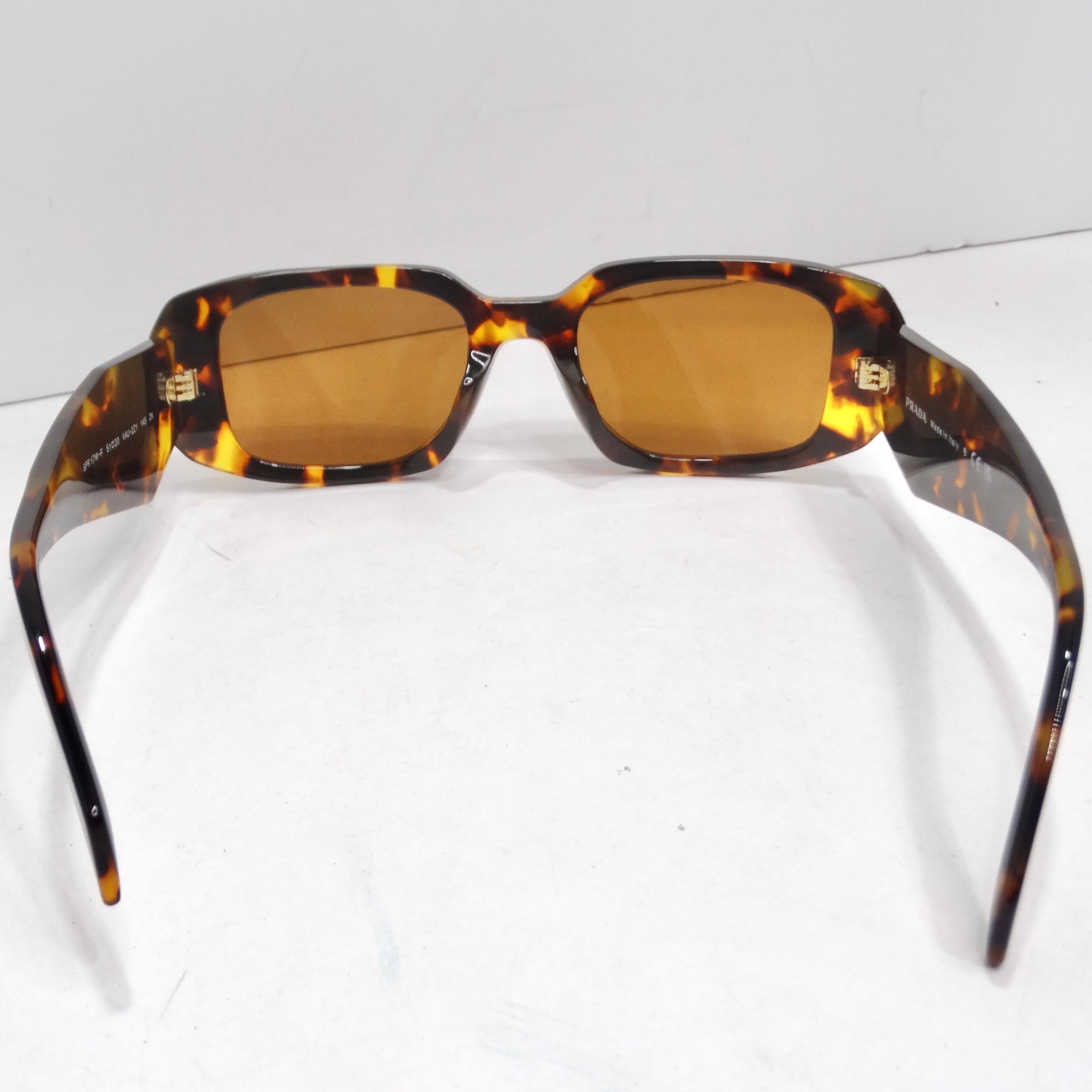 Prada Eyewear Lunettes de soleil à monture carrée en écaille de tortue en vente 1