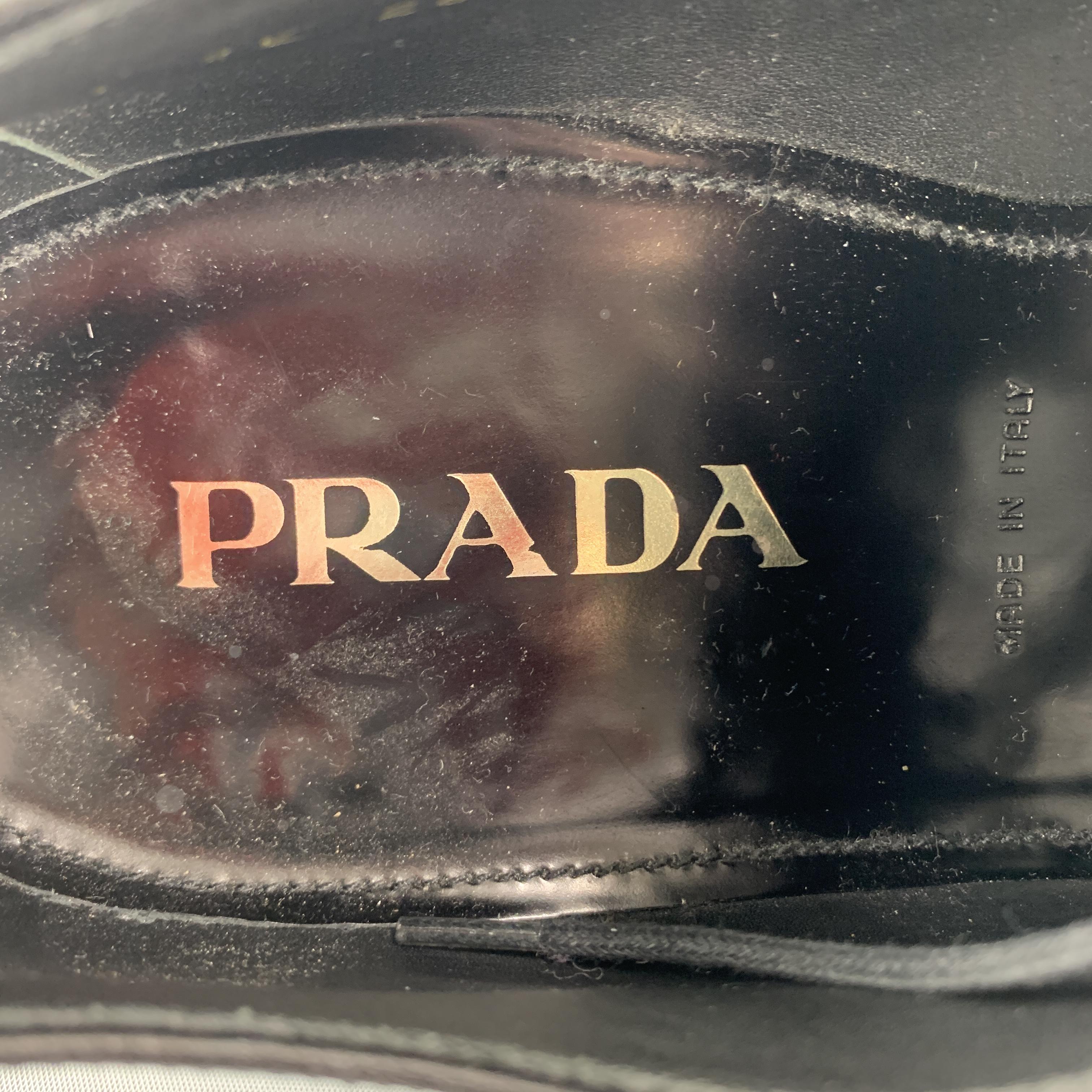 Men's PRADA F/W 09 Size 8.5 Black Studded Leather Cap Toe Lace Up Shoes