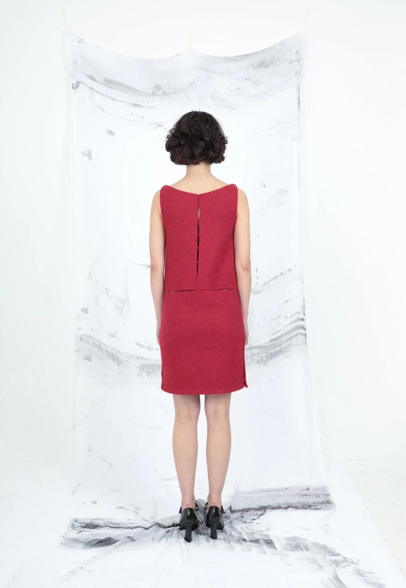 Prada F/W 1998 Ausgeschnittenes Wollkleid (Pink) im Angebot