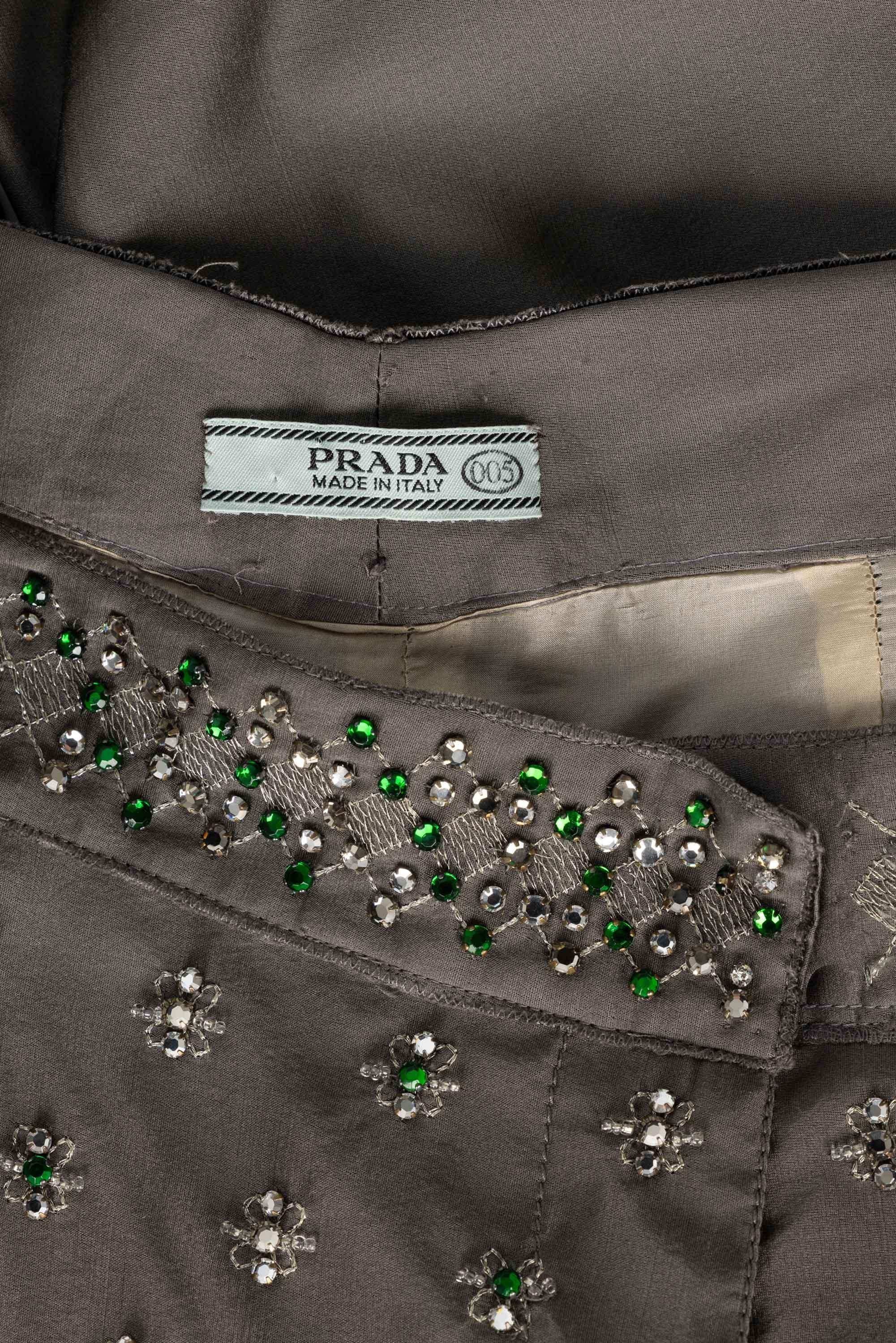 Prada F/W 2004 Pantalon Capri en soie orné de cristaux Edition limitée en vente 6