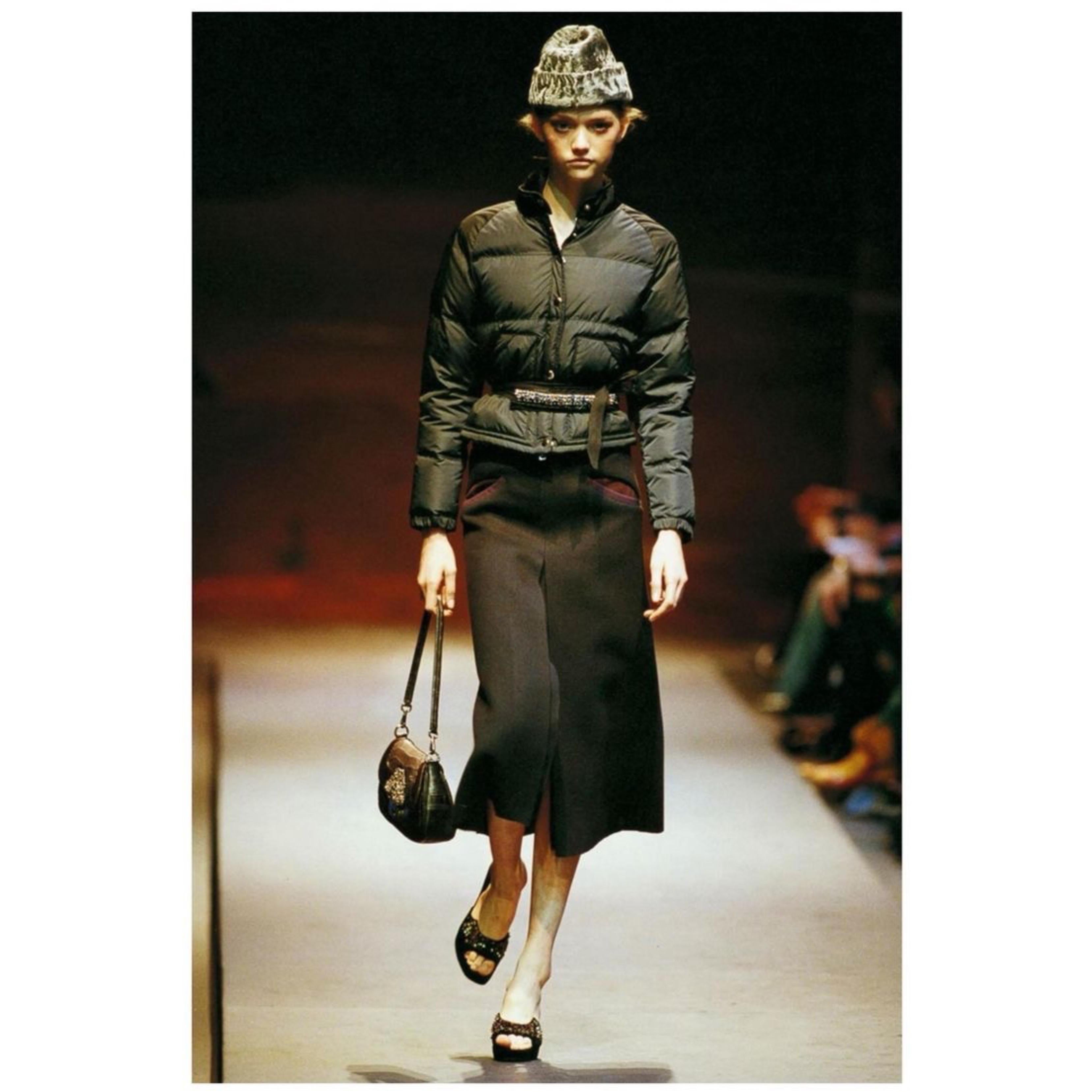 Prada F/W 2004 Lizard & Crocodile Crystal  Embellished Skipper Shoulder Bag For Sale 10