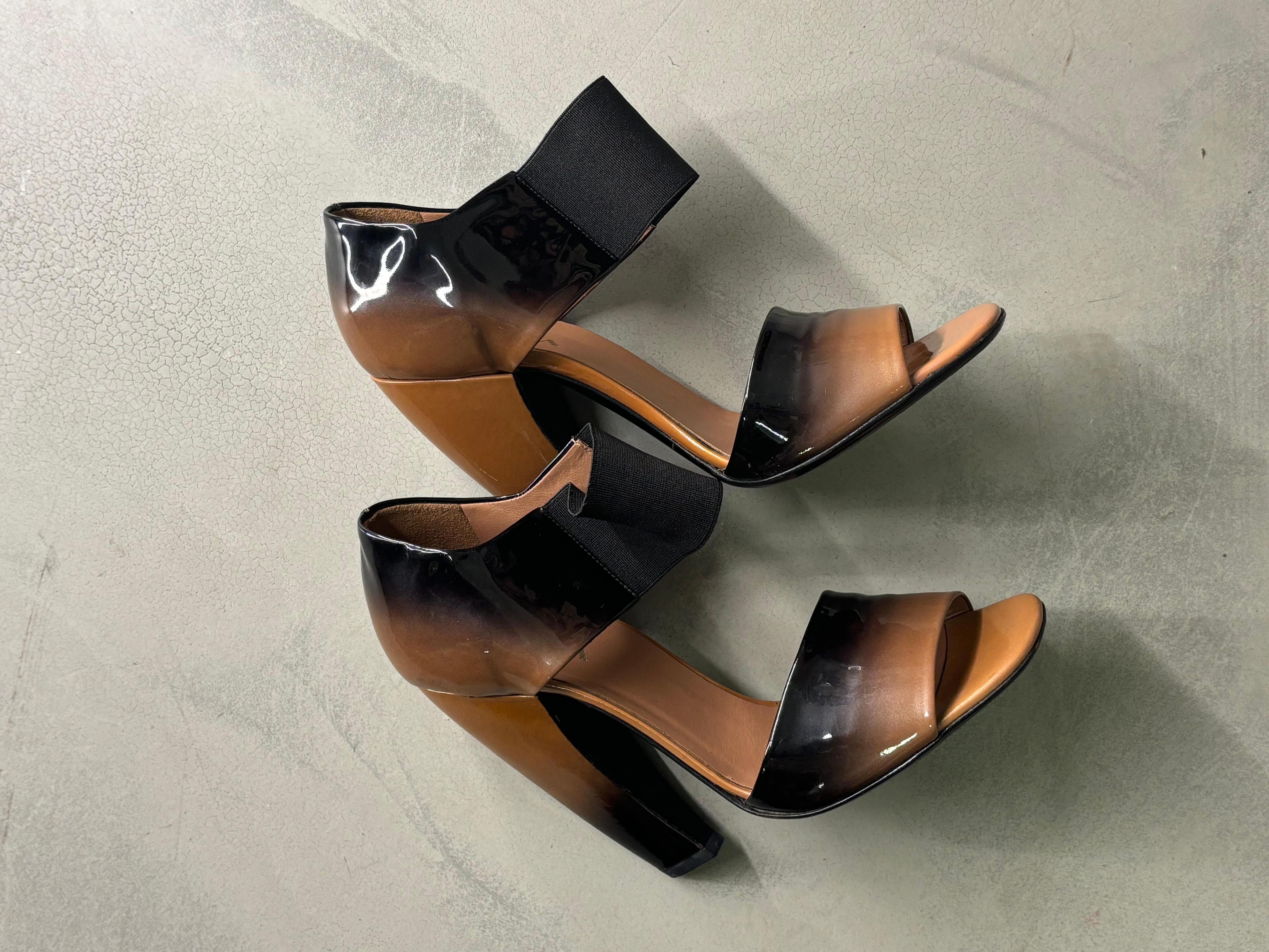 Women's Prada F/W 2007 Banana heel sandals For Sale