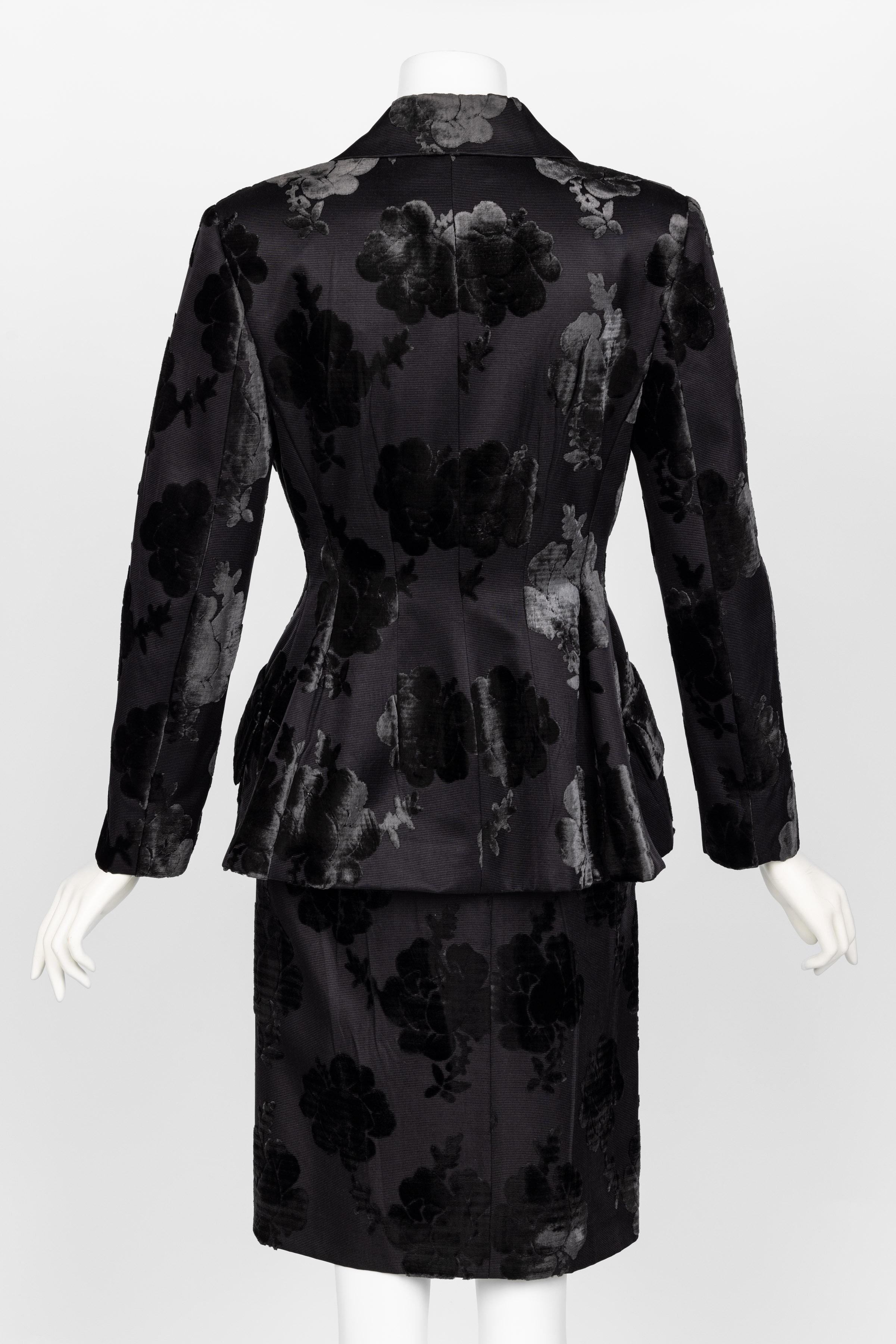 Prada F/W 2009 Runway Black Silk Velvet Floral Skirt Suit New W/Tags For Sale 1