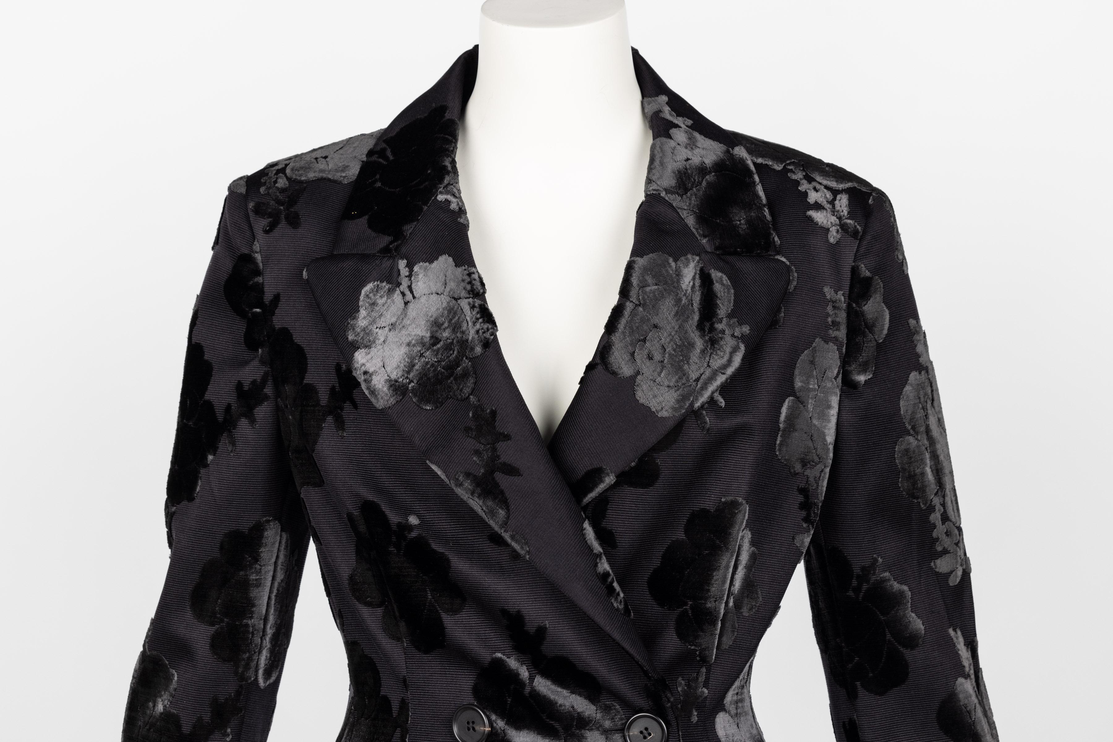 Prada F/W 2009 Runway Black Silk Velvet Floral Skirt Suit New W/Tags For Sale 3