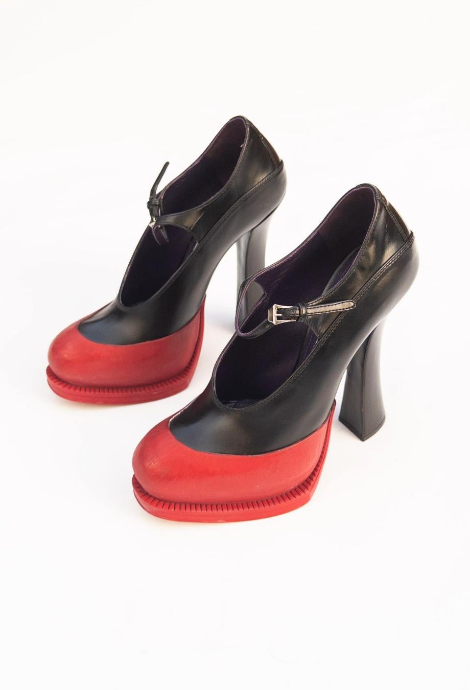 Brown Prada F/W 2012 RUNWAY Mary Jane Dipped Red Rubber Heels Platforms Sz 38.5 For Sale