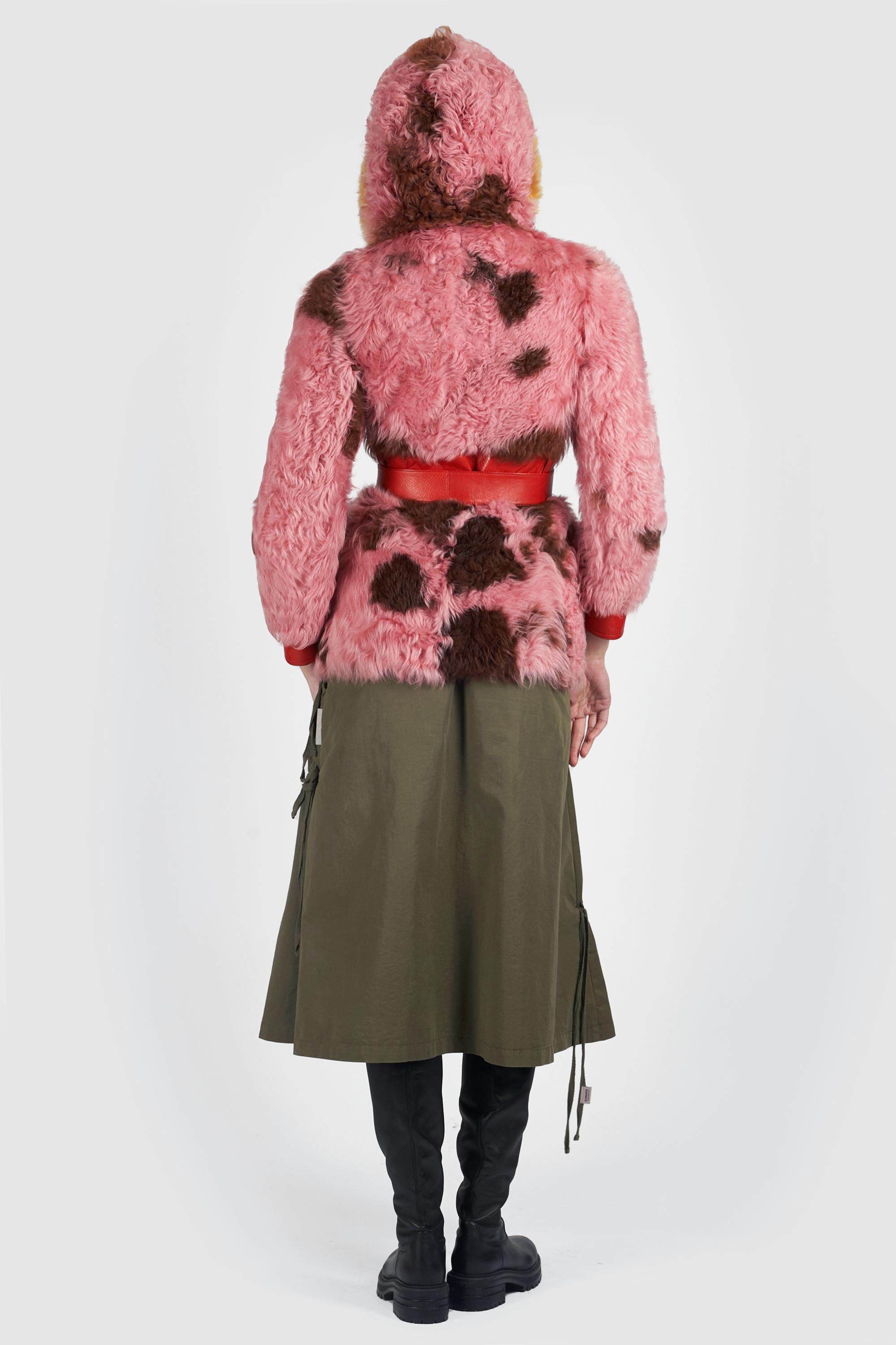Prada  Passerella A/I 2017 Cappotto in Shearling Rosa In condizioni ottime in vendita a London, GB