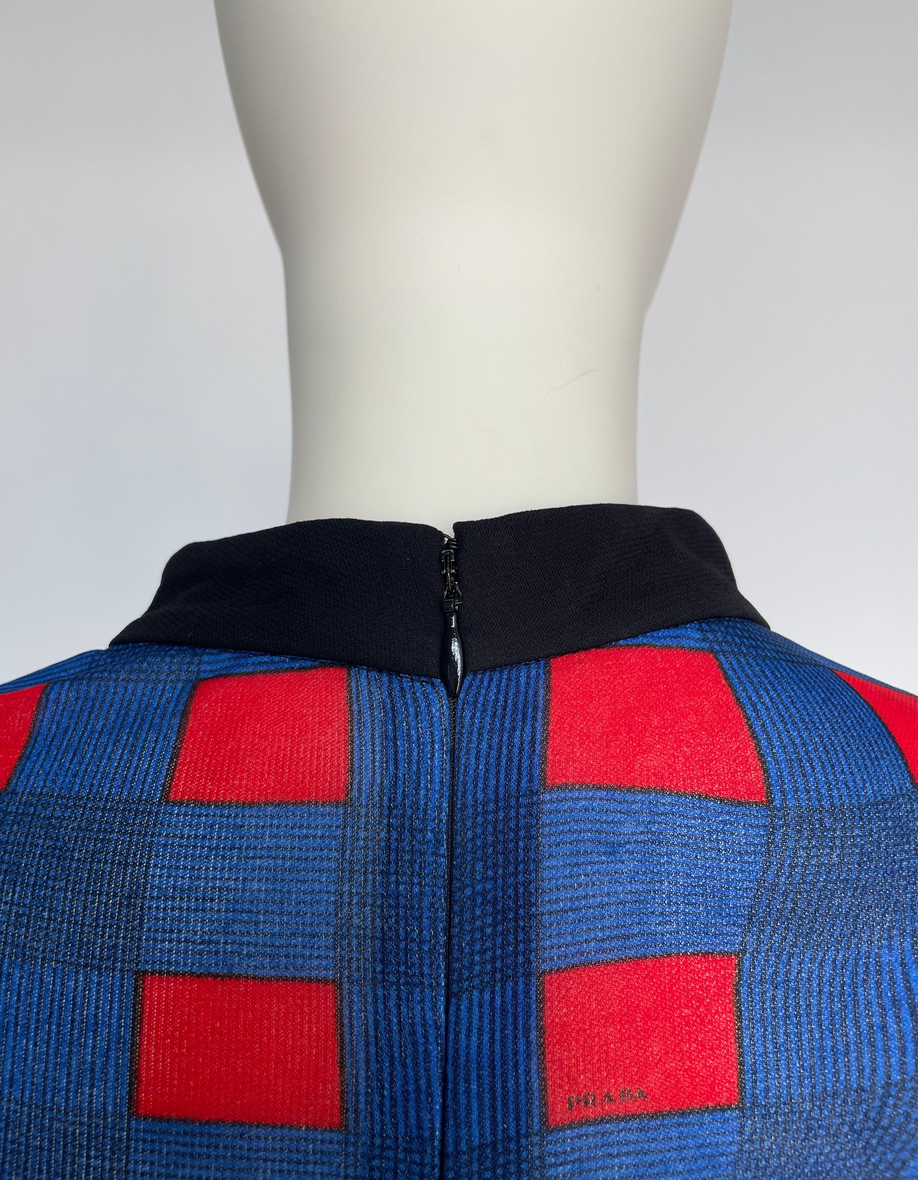 Robe Madi en jersey extensible à carreaux de la Collectional, SS2008 en vente 9