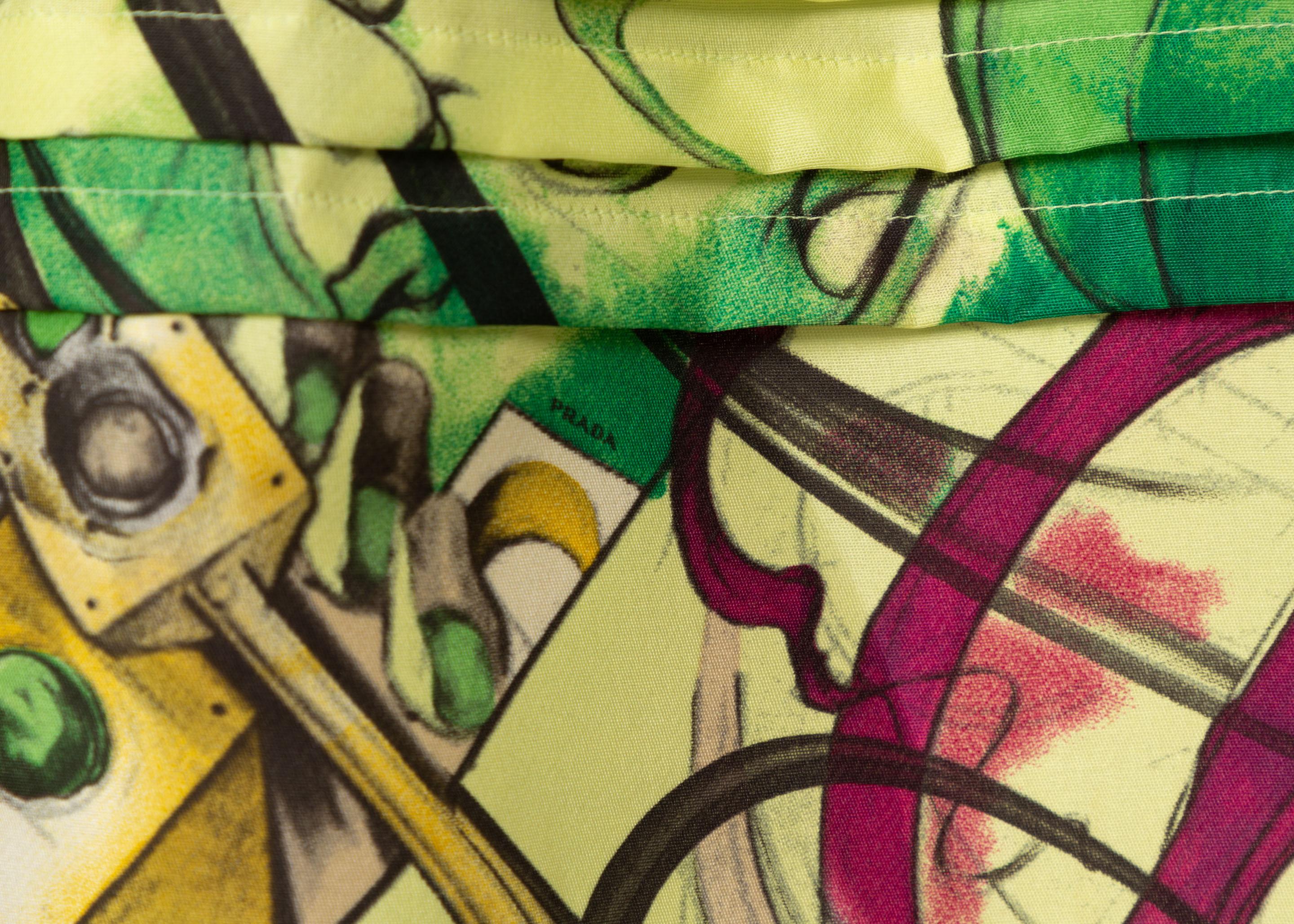 Prada Fairy James Jean Green Print Silk Skirt, 2008 In Excellent Condition In Boca Raton, FL
