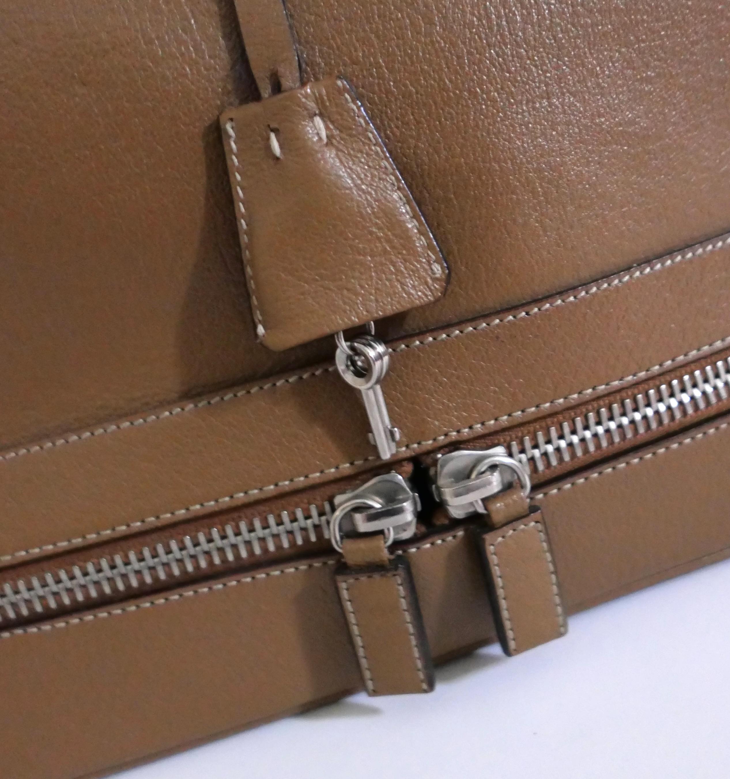 Prada Fall 2000 Camel Leather Zip Base Doctor's Bag For Sale 1