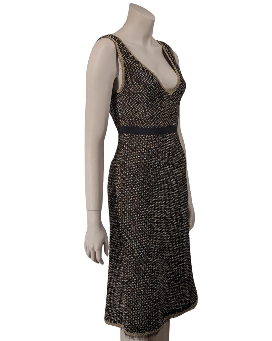 Prada Fall 2000 Runway Tweed Dress by Miuccia Prada In Good Condition For Sale In GOUVIEUX, FR