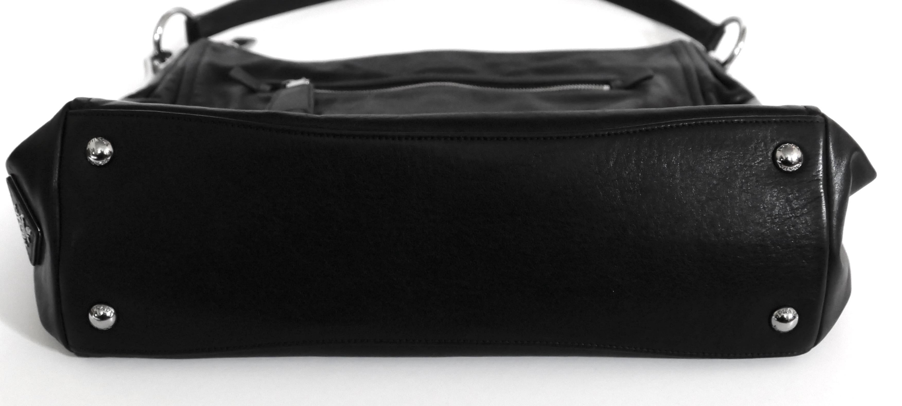Prada Otoño 2003 Bolso tote de piel con cremallera y herrajes especiales 1