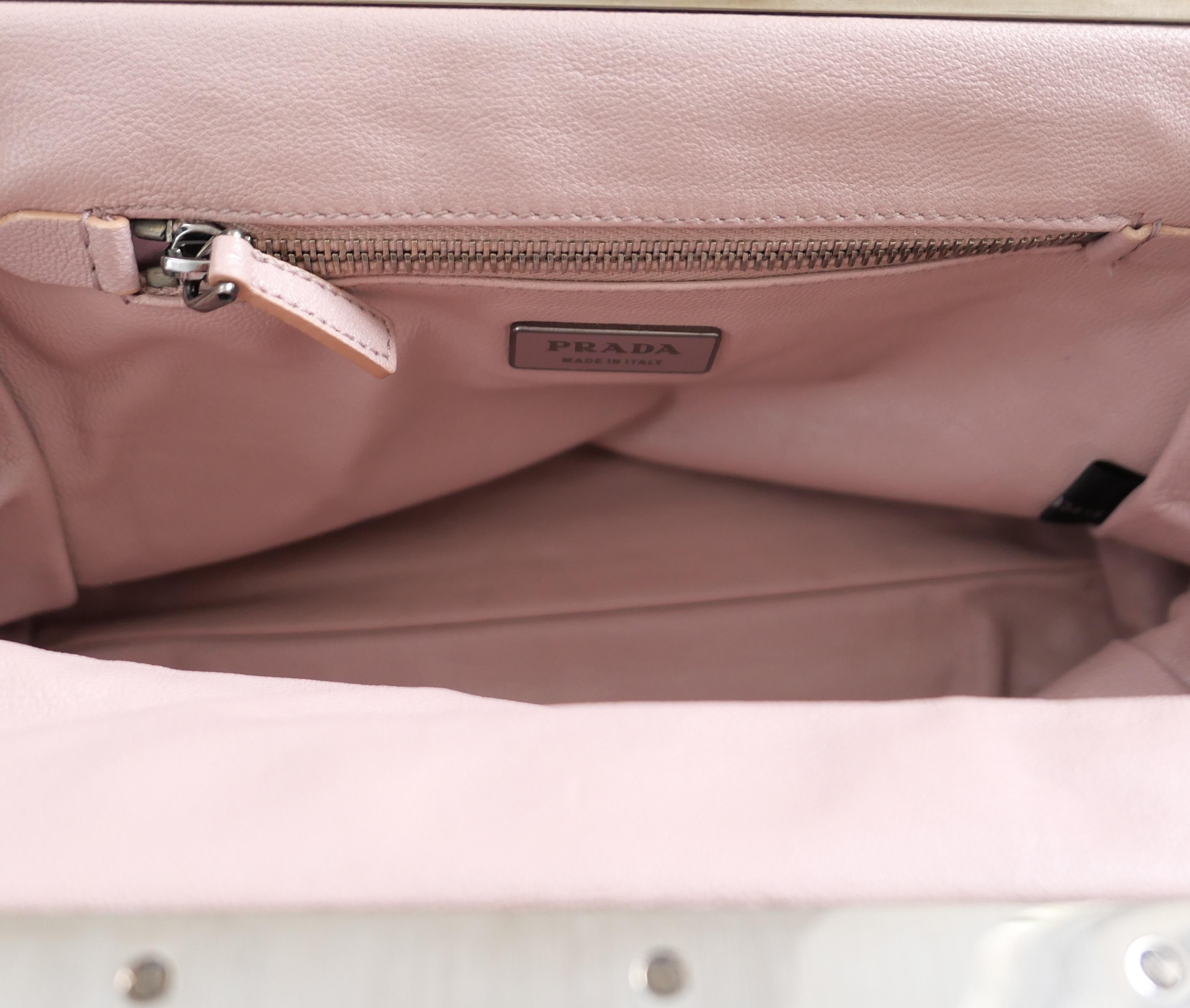 Prada Borsa Templi Autunno 2004 in nylon e pelle in vendita 5