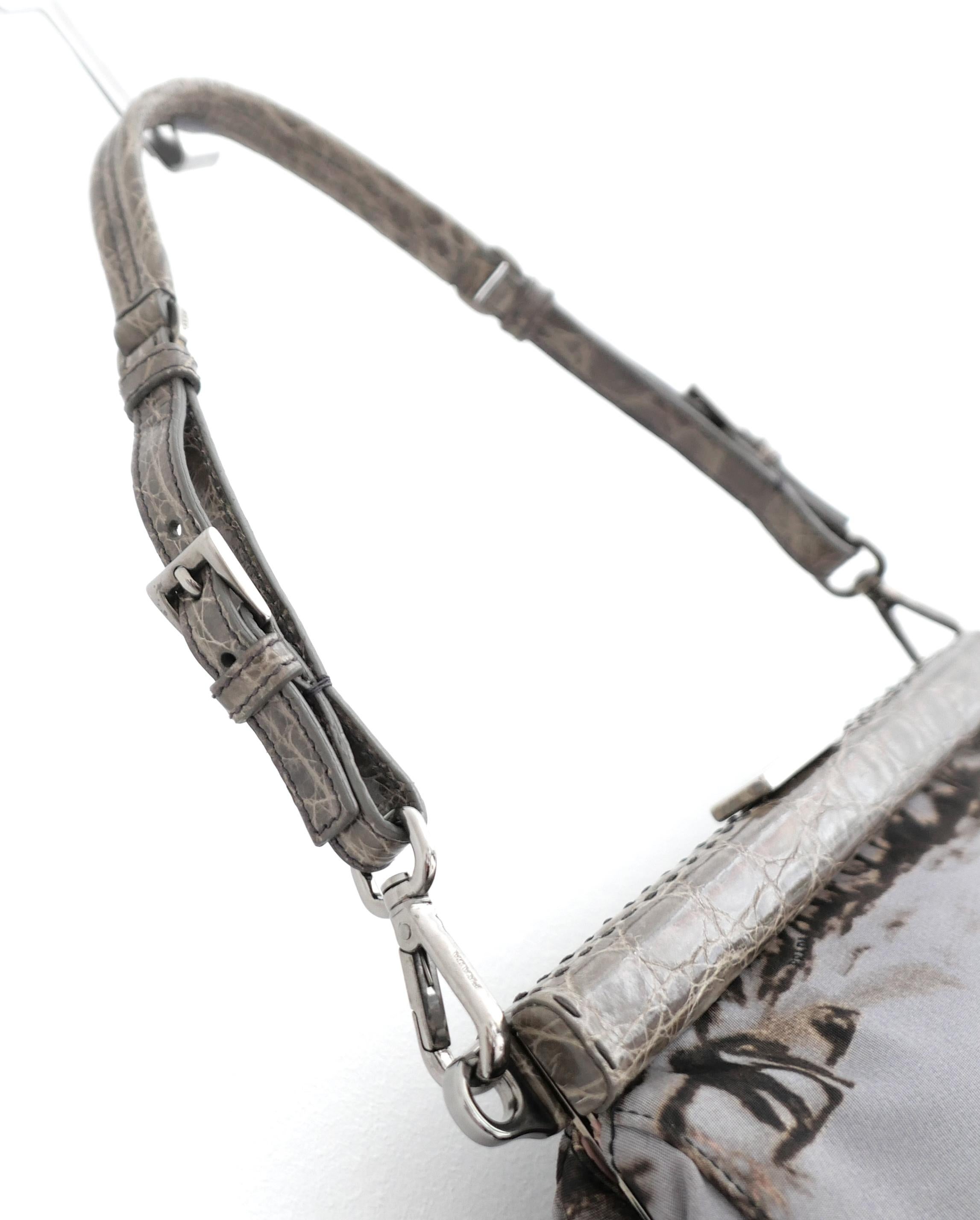 Prada Borsa Templi Autunno 2004 in nylon e pelle in vendita 1