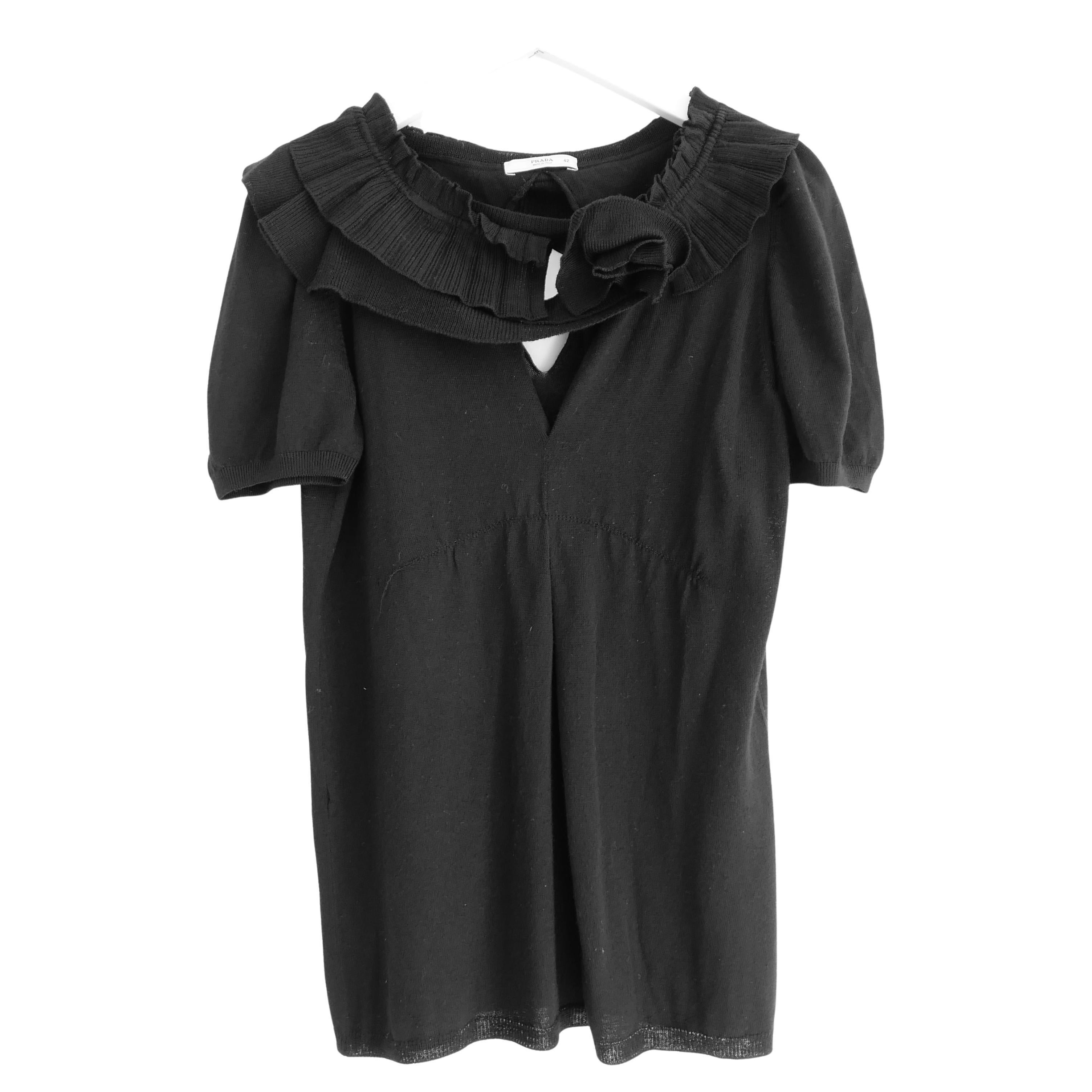 Prada - Automne 2006 - Top en soie et laine à manches courtes volantées en vente