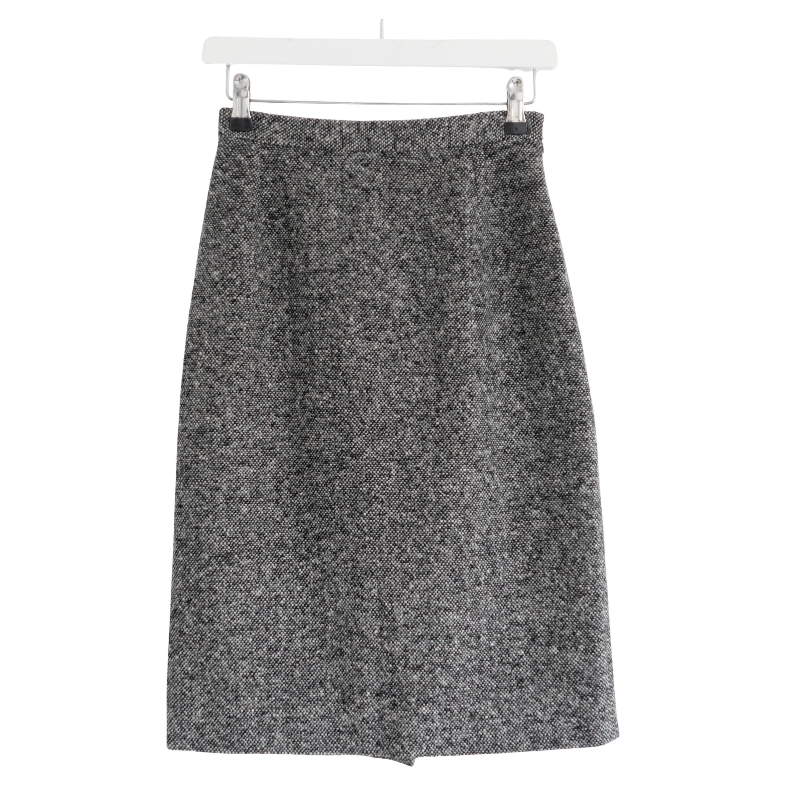 Falda lápiz de tweed Prada Otoño 2007 en venta