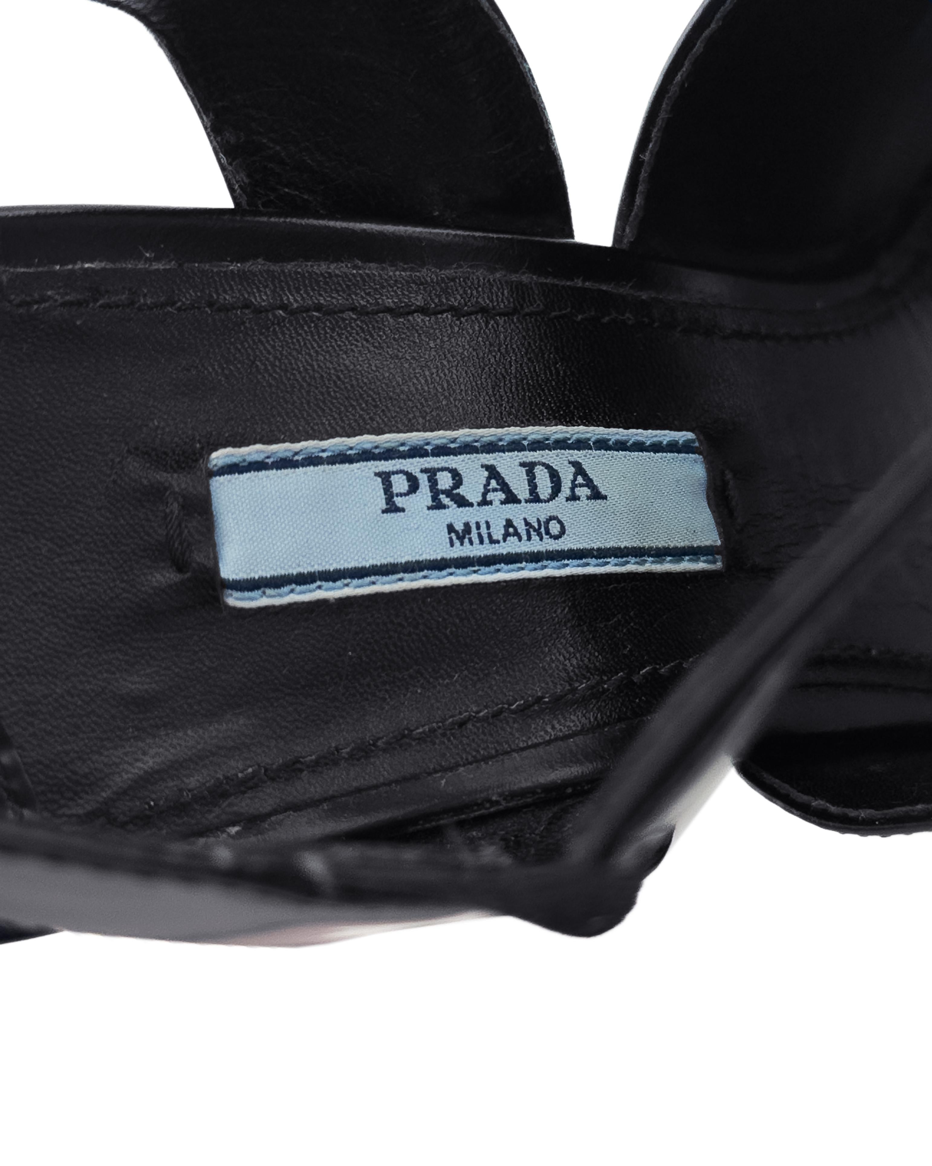 Prada Otoño 2013 Pasarela Sandalias de tacón de piel negra con tacos gruesos 37.5 en venta 5