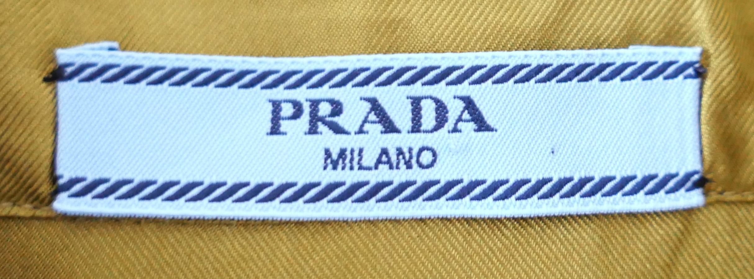 Prada Otoño 2015 Camisa de Seda Verde Chartreuse en venta 1