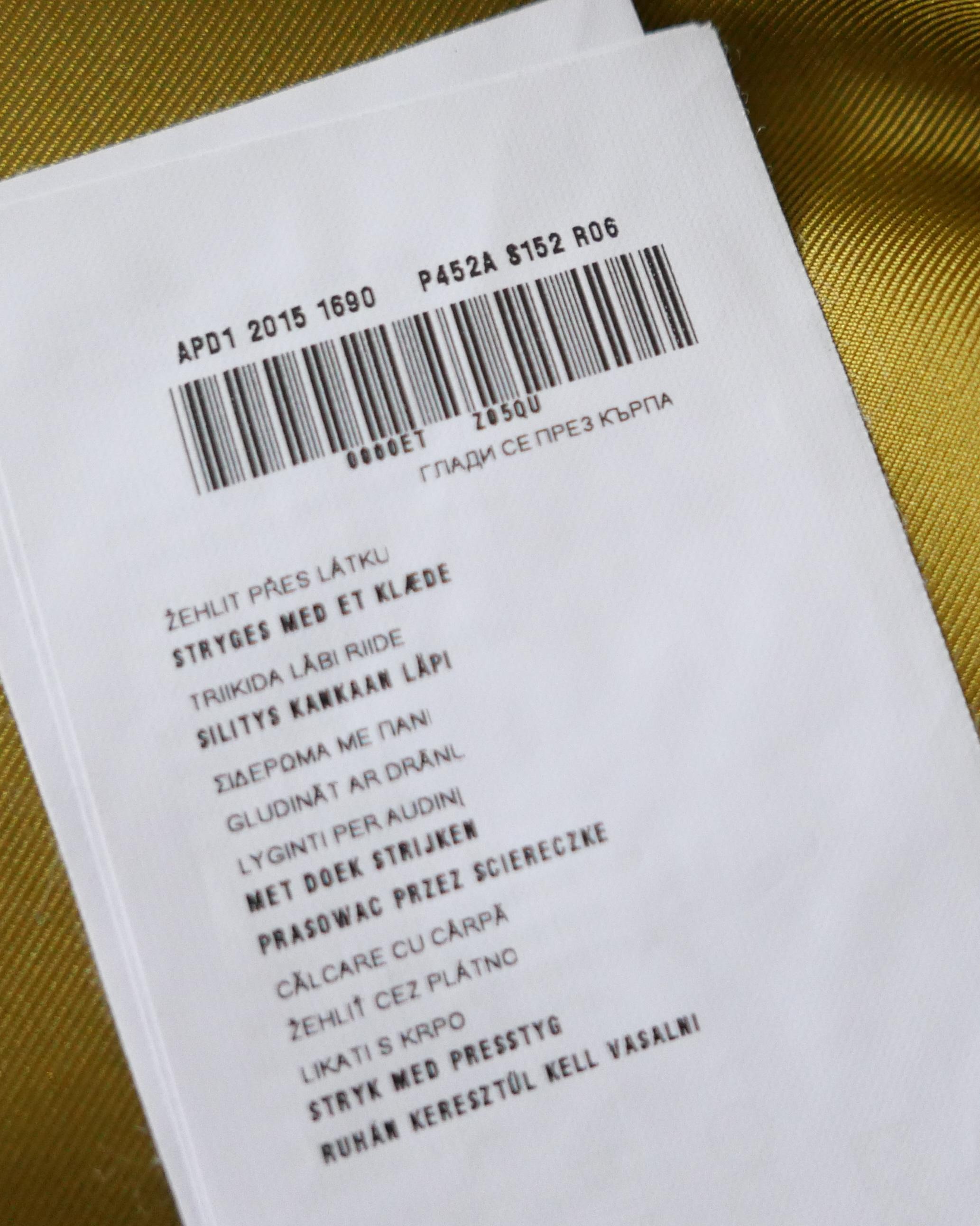 Prada Otoño 2015 Camisa de Seda Verde Chartreuse en venta 3