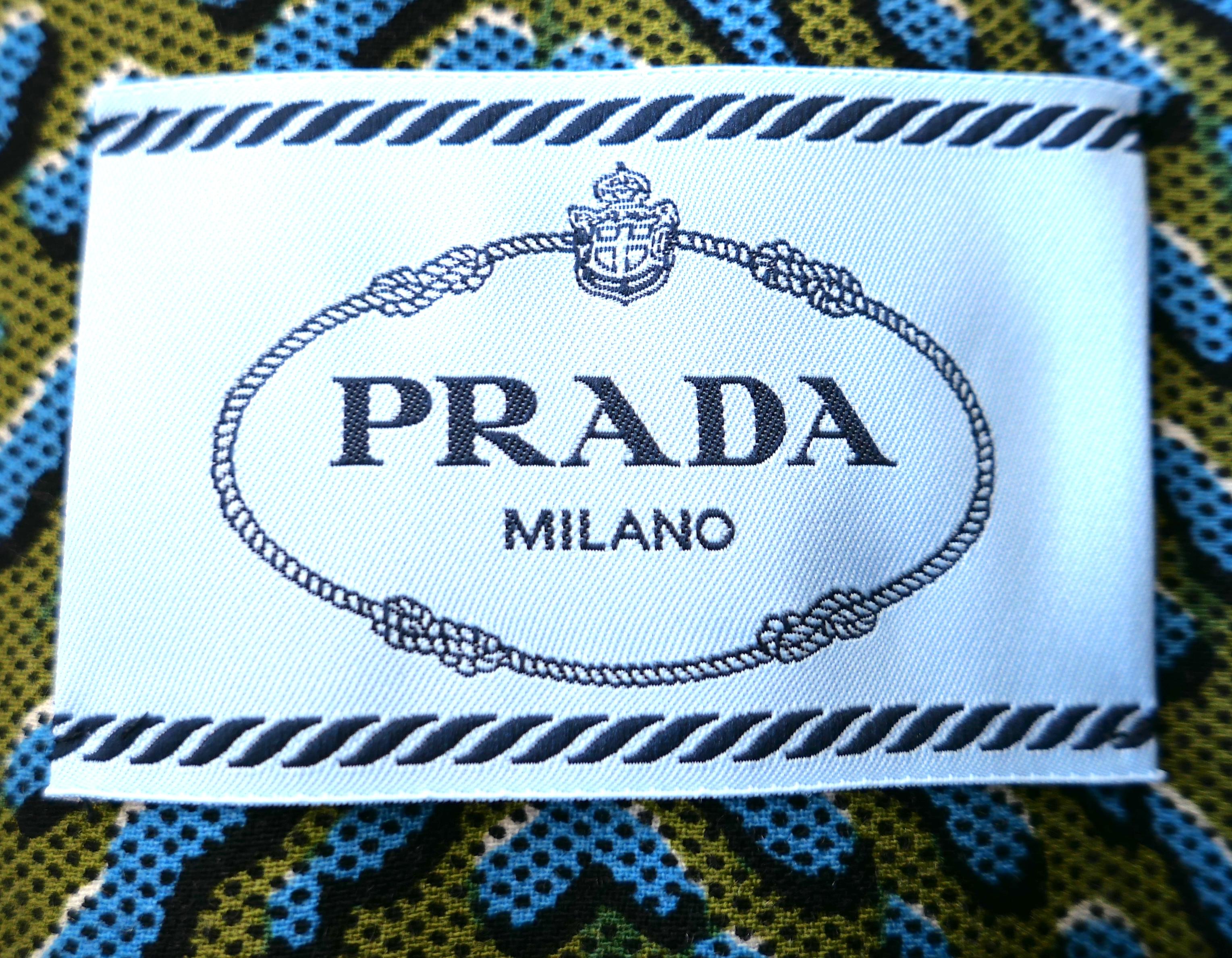 Prada Fall 2015 Droplet Print Flared Skirt In New Condition For Sale In London, GB