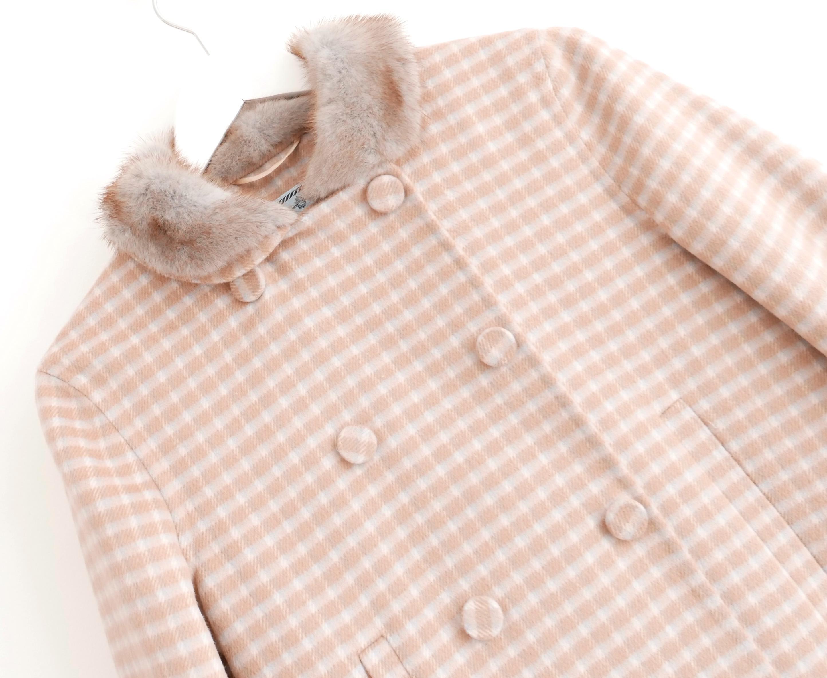Prada Fall 2015 Fur Collar Camel Checked Wool Coat (manteau en laine à carreaux) en vente 1