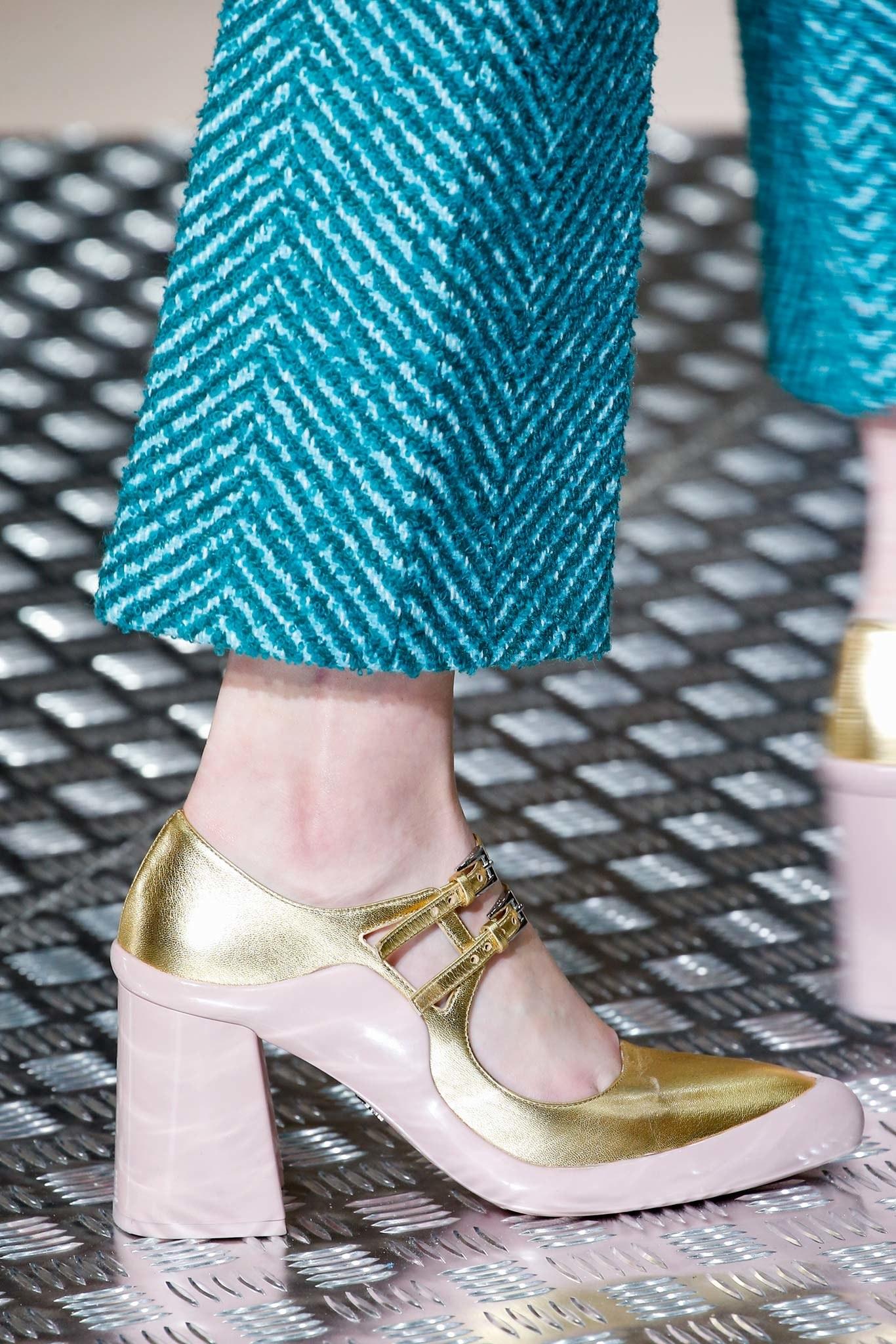 Women's Prada Fall 2015 Runway Green Tweed Wool Chevron Trousers Pants - 6