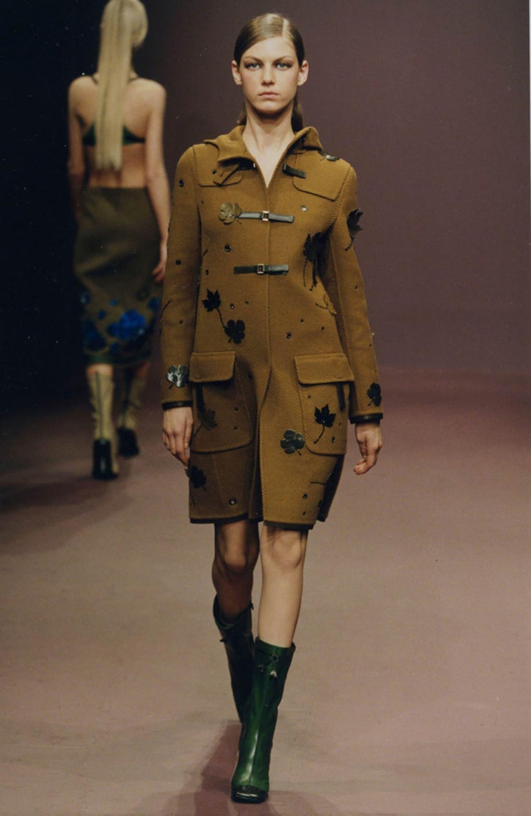 Prada Fall/Winter 1999 Black Nylon Buckle Coat - IT 40 For Sale at