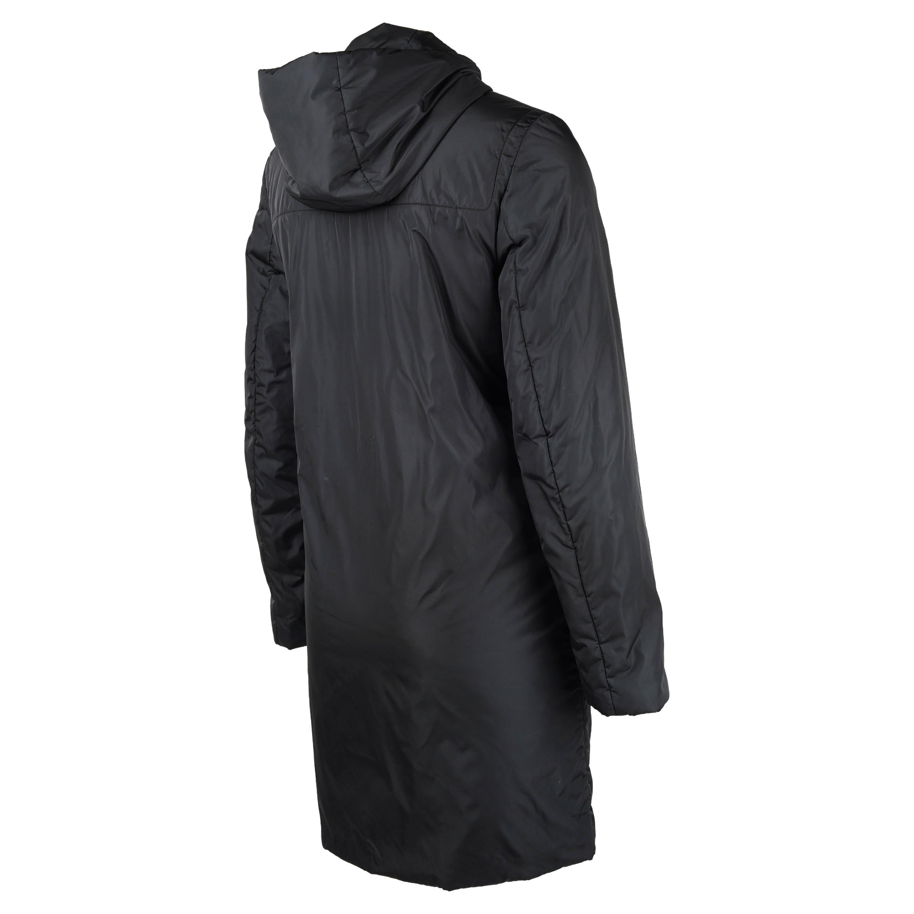 Prada Fall/Winter 1999 Black Nylon Buckle Coat - IT 40 Pour femmes en vente