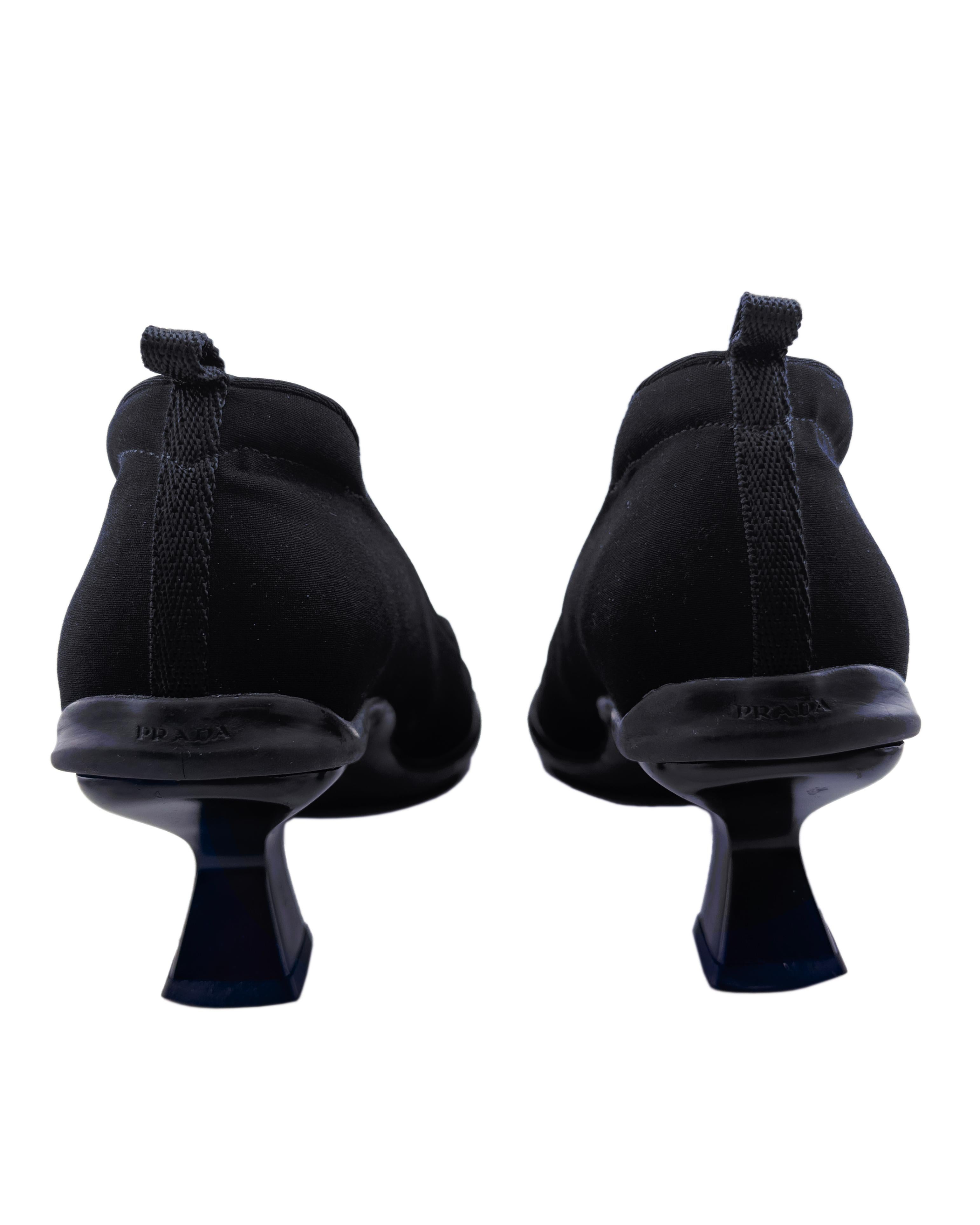 Women's Prada Fall/Winter 1999 Black Techno Kitten Heels For Sale