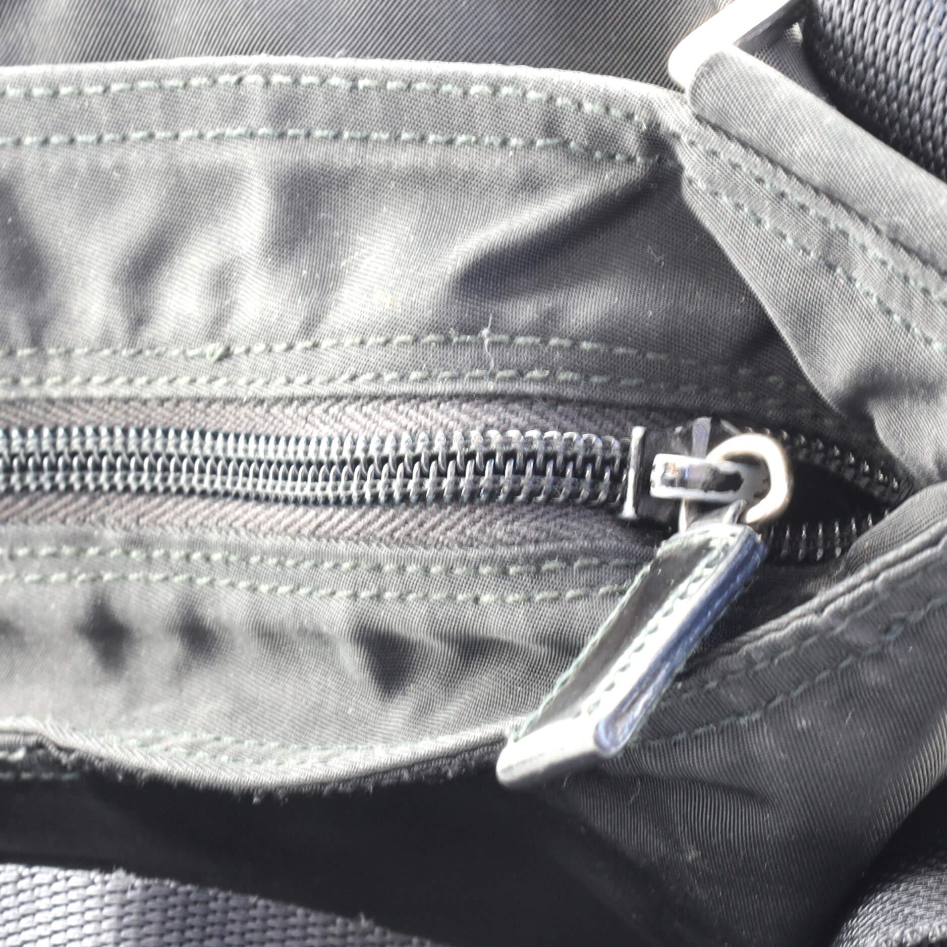 Prada Flat Messenger Bag Tessuto Medium 2