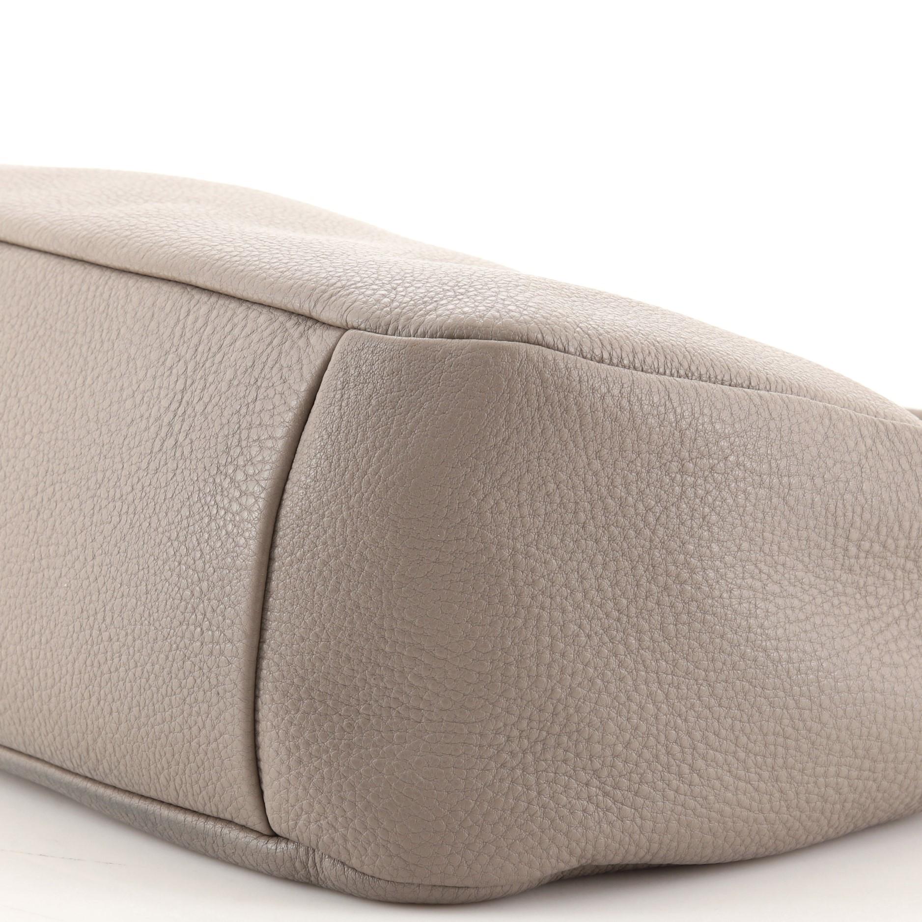 Prada Hobo Vitello Phenix mit flachem Reißverschluss, Medium 1