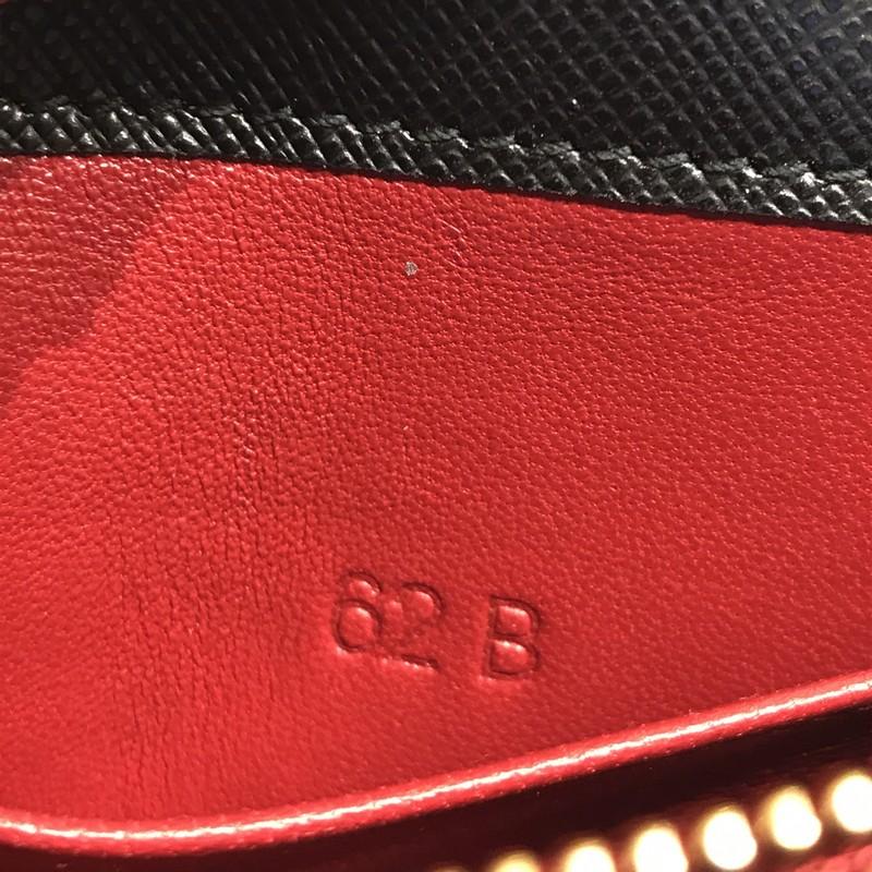 Prada Flip Lock Wallet on Chain Clutch Saffiano Leather Small In Good Condition In NY, NY