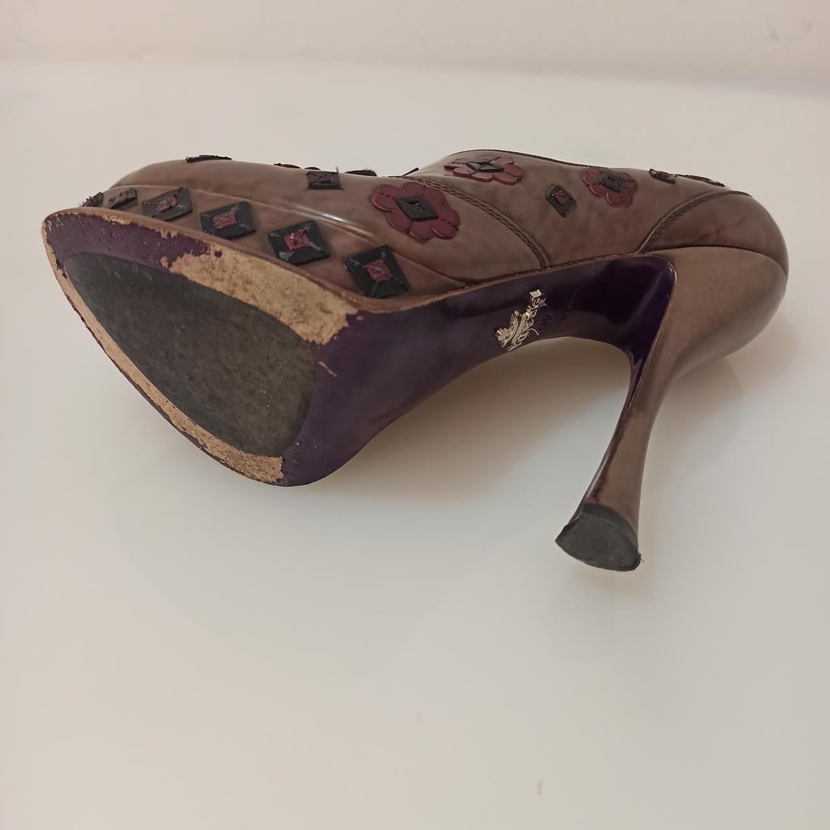 Women's Prada Flower Shoe IT 40
