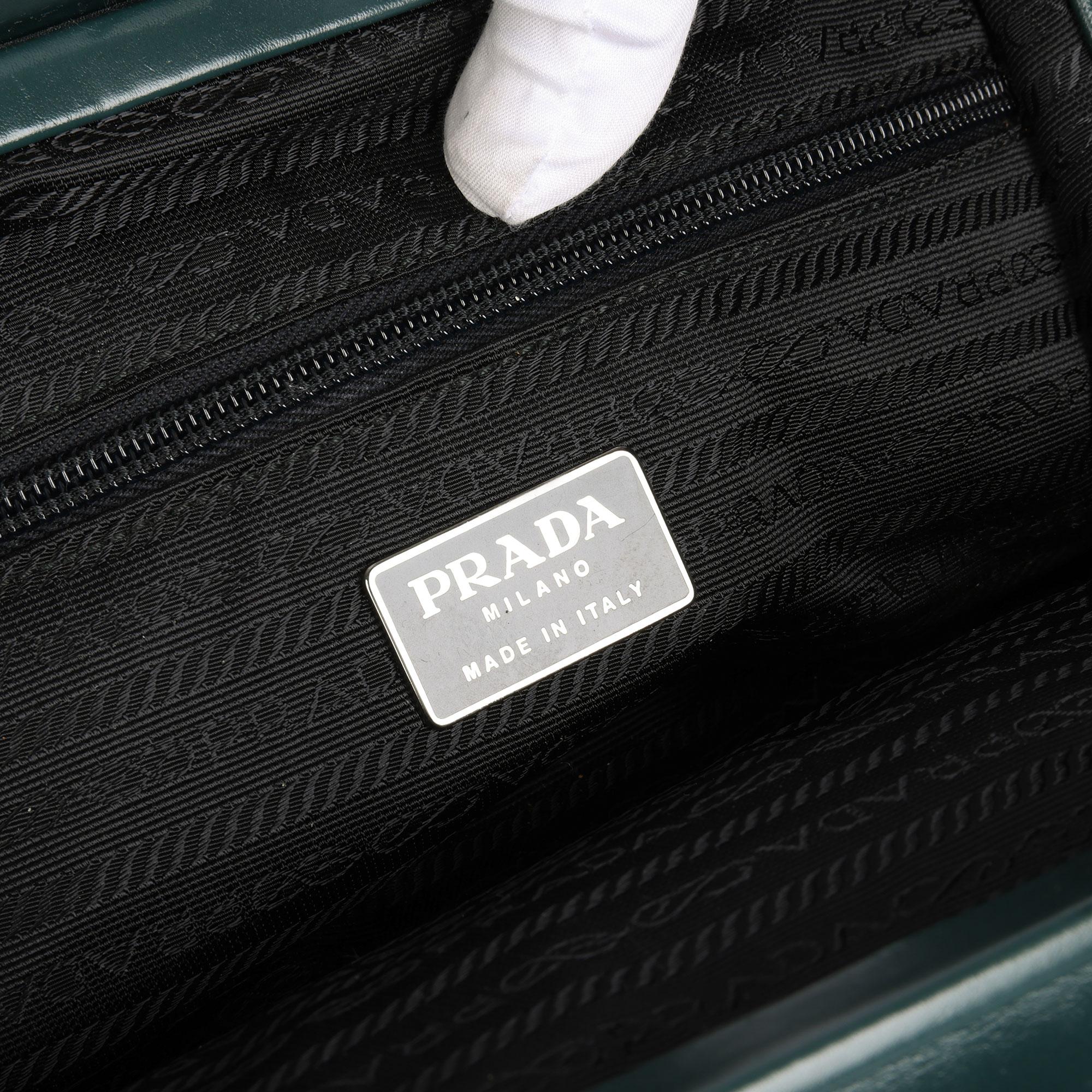 Prada Vintage-Rahmentasche aus waldgrünem Kalbsleder 3