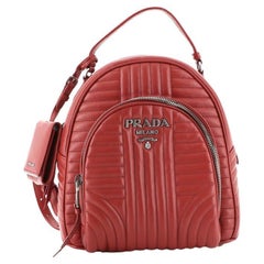 Prada Front Pocket Rucksack Diagramme Gestepptes Leder Klein