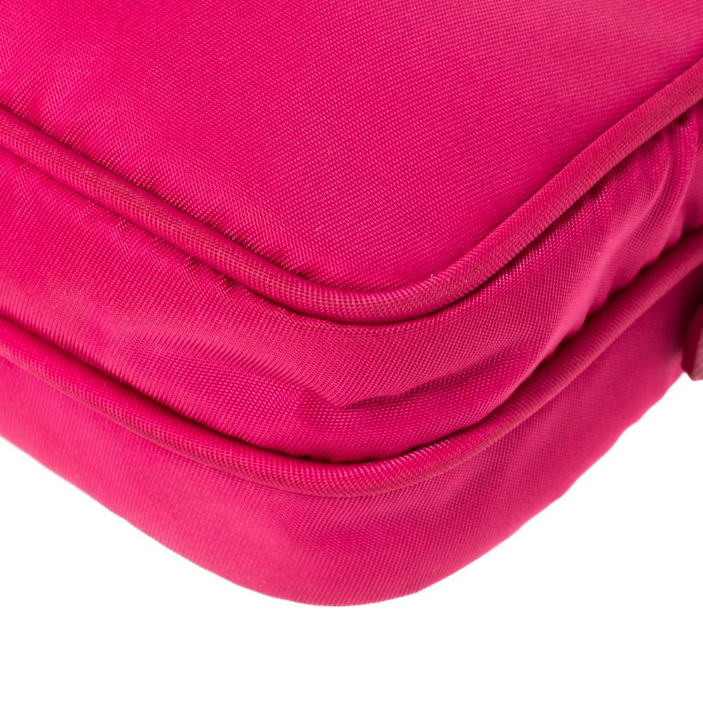 Prada Fuchsia Nylon und Leder Crossbody Tasche 4
