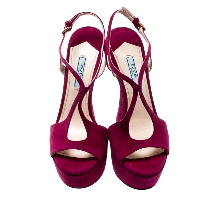 Prada Fuschia Pink Suede Leather  Cut Out Curved Heel Platform Sandals Size 38.5 In Good Condition In Dubai, Al Qouz 2
