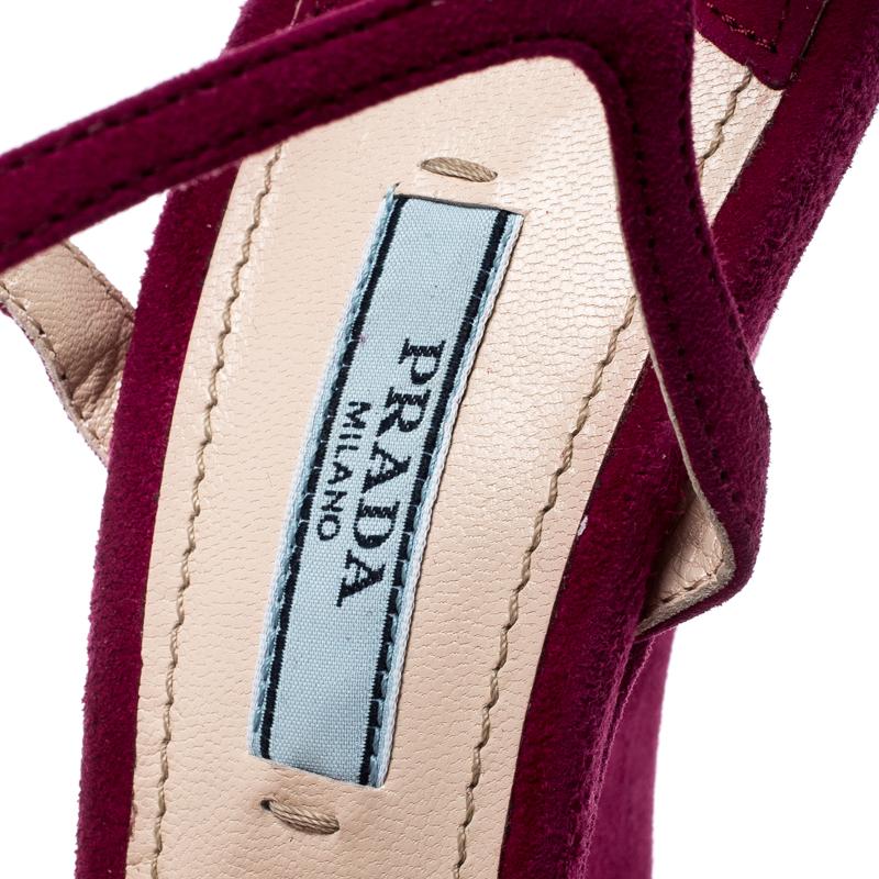 Prada Fuschia Pink Suede Leather Peep Toe Cut Out Curved Heel  Sandals Size 38.5 In Good Condition In Dubai, Al Qouz 2