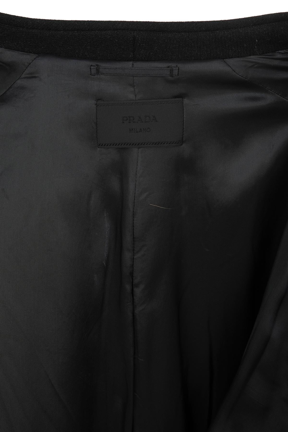 Prada FW 07 Cappotto monopetto con zip e tessuto agugliato In condizioni ottime in vendita a Milano, MILANO