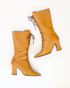 Bottes victoriennes Prada automne-hiver 2001, couleur beige, à lacets et bout carré (37,5)