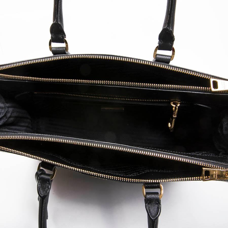 PRADA 'Galleria' Bag in Black Saffiano Leather In New Condition In Paris, FR