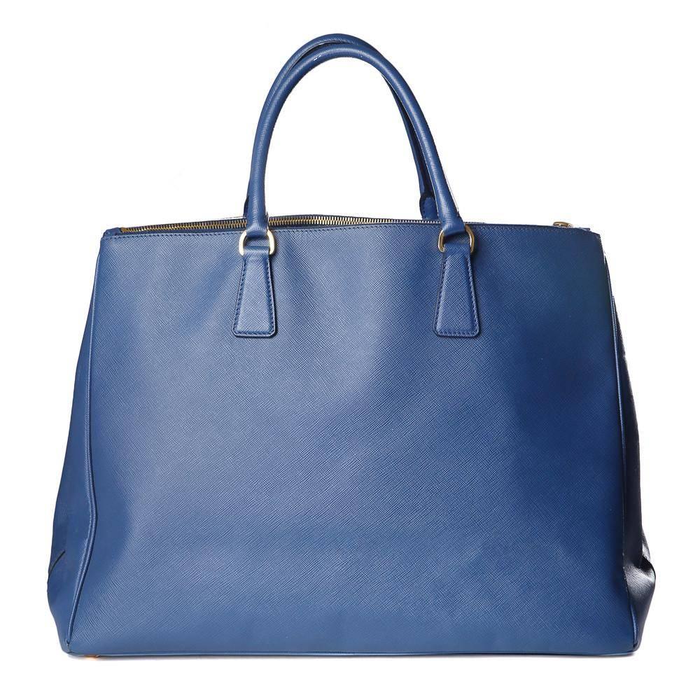 Prada Galleria Blue Saffiano Leather Tote Bag In Excellent Condition In Los Angeles, CA